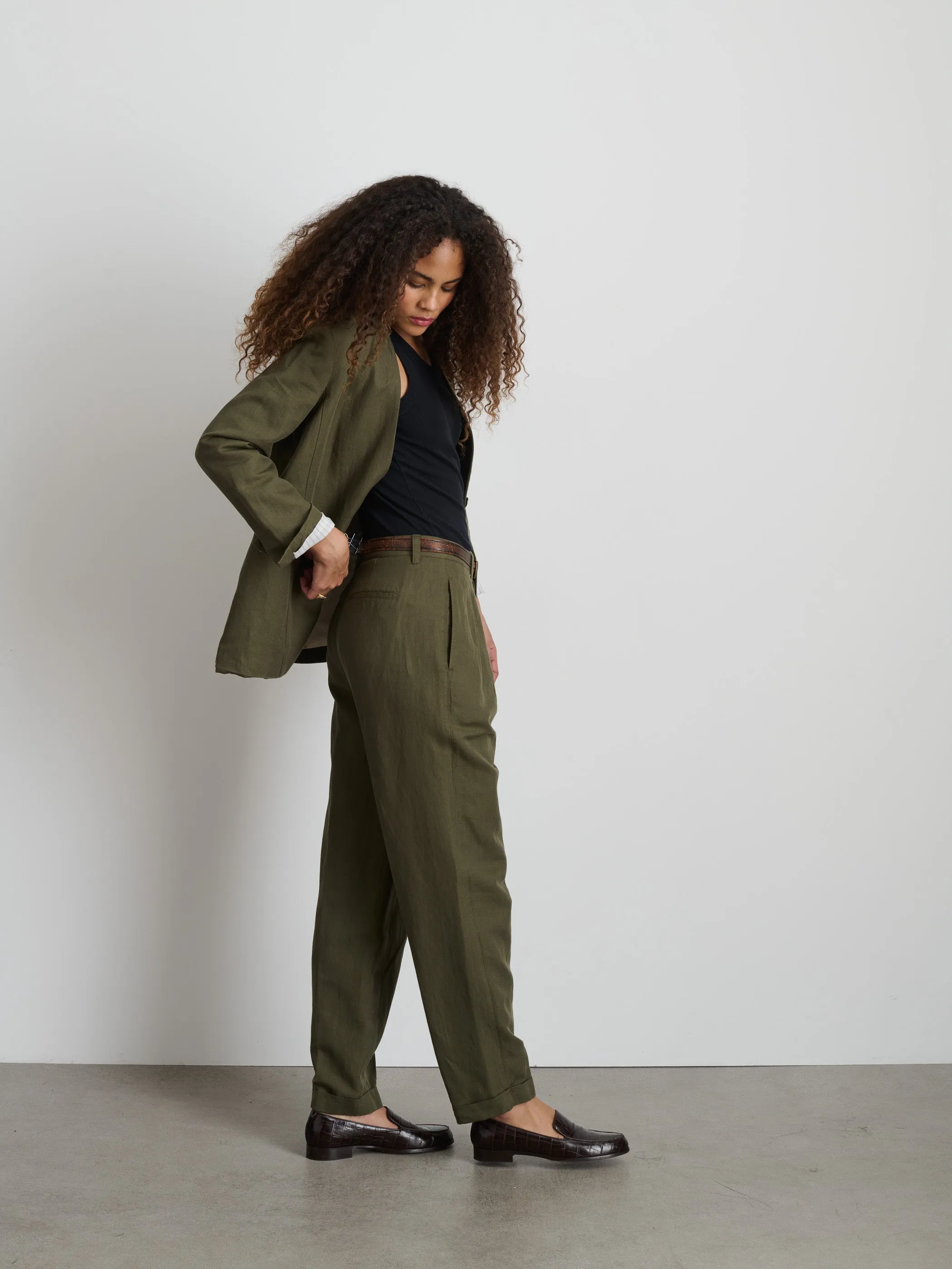 Double Pleat Pant in Twill sold by Alex Mill product image thumbnail 5