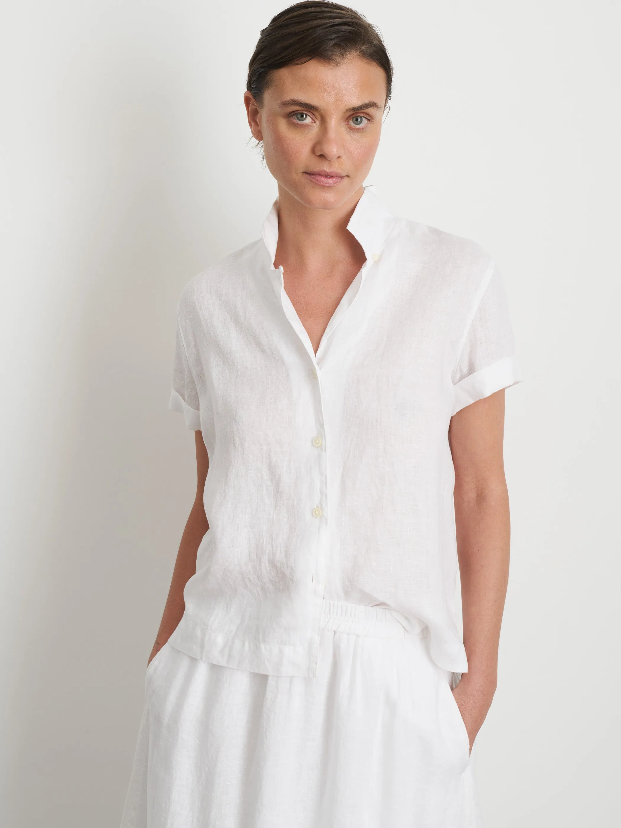 Maddie Camp Shirt In Linen sold by Alex Mill product image thumbnail 2