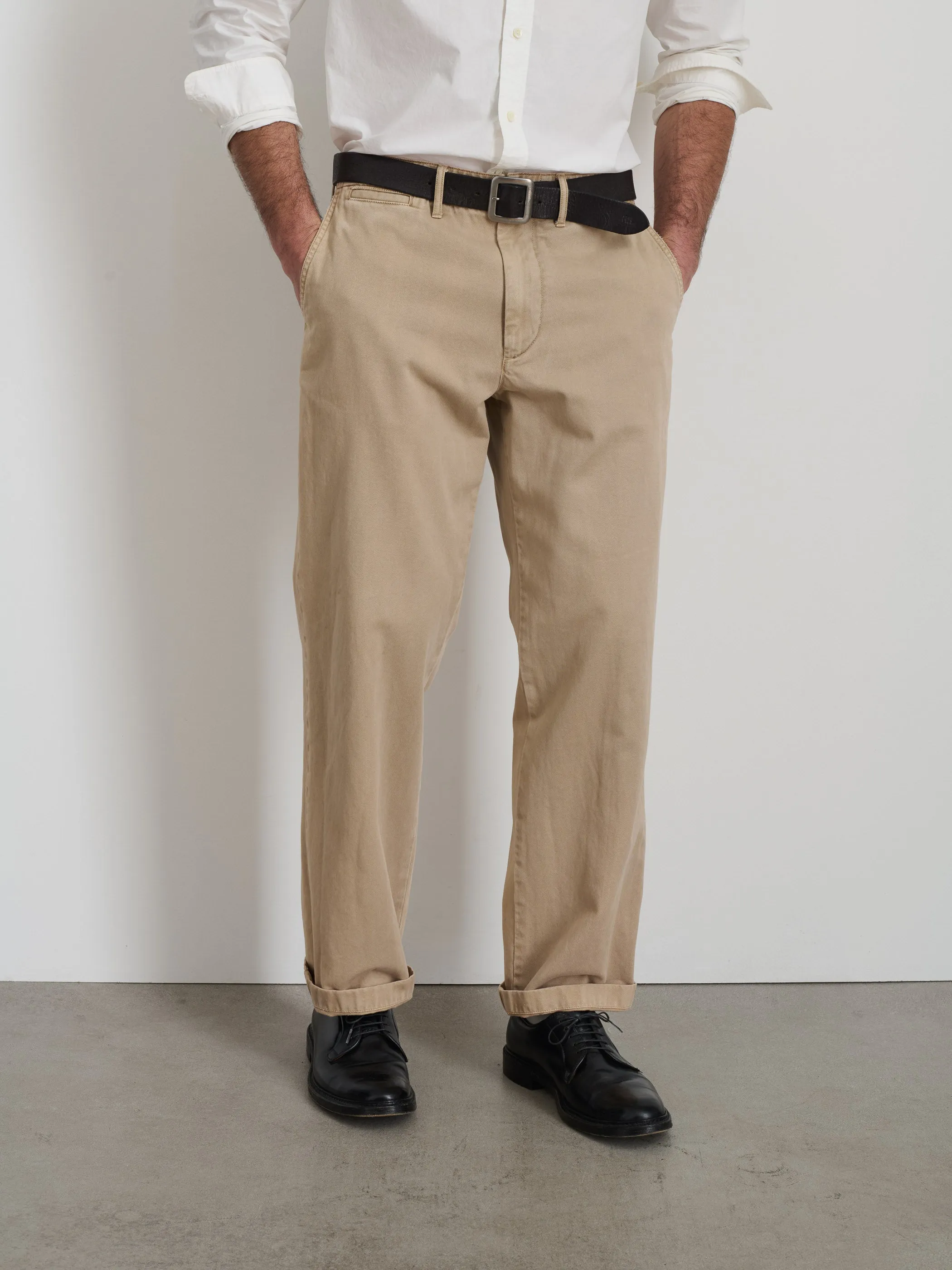 Straight Leg Pant in Vintage Washed Chino sold by Alex Mill product image thumbnail 3