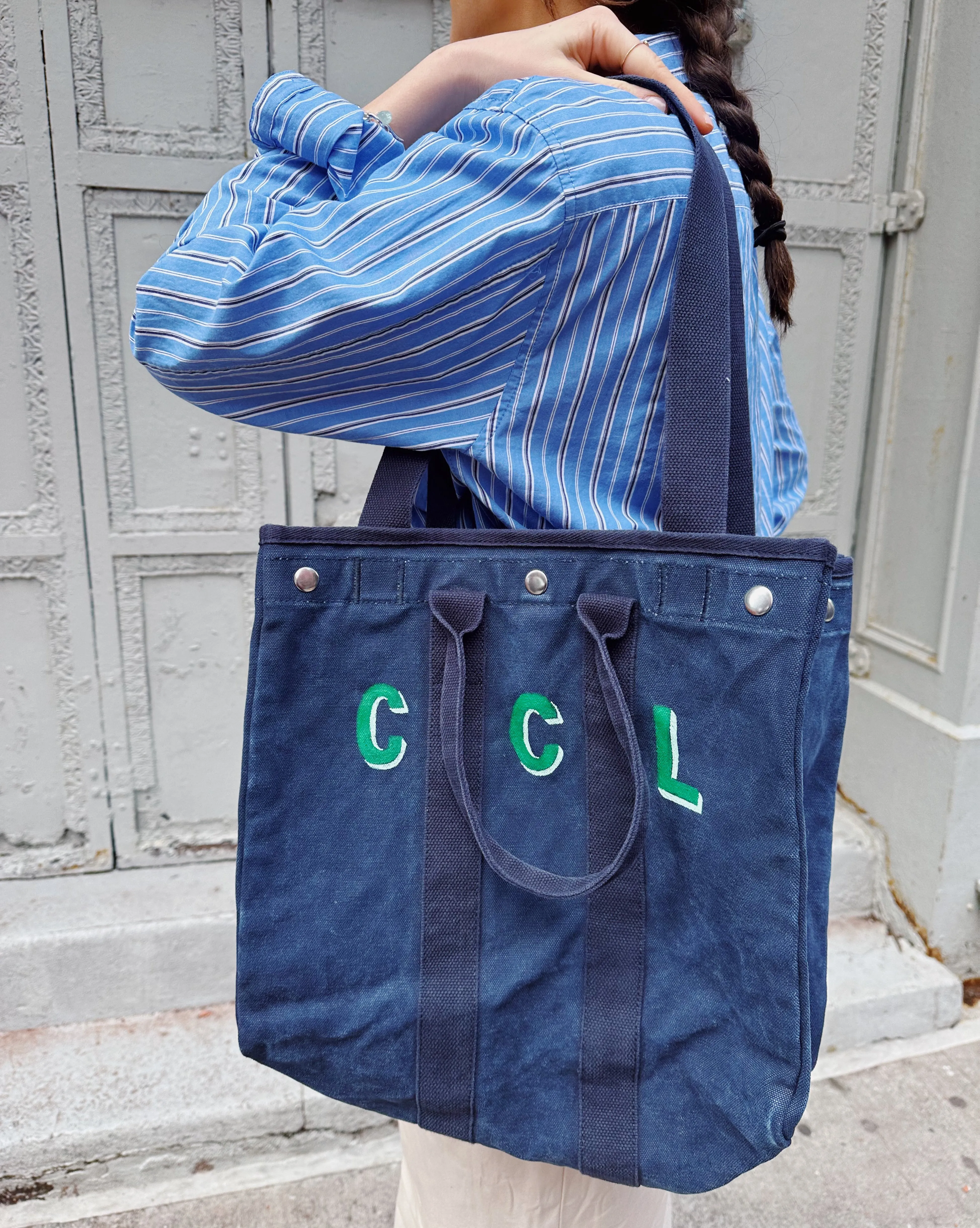 The Perfect Weekday Tote sold by Alex Mill product image thumbnail 2