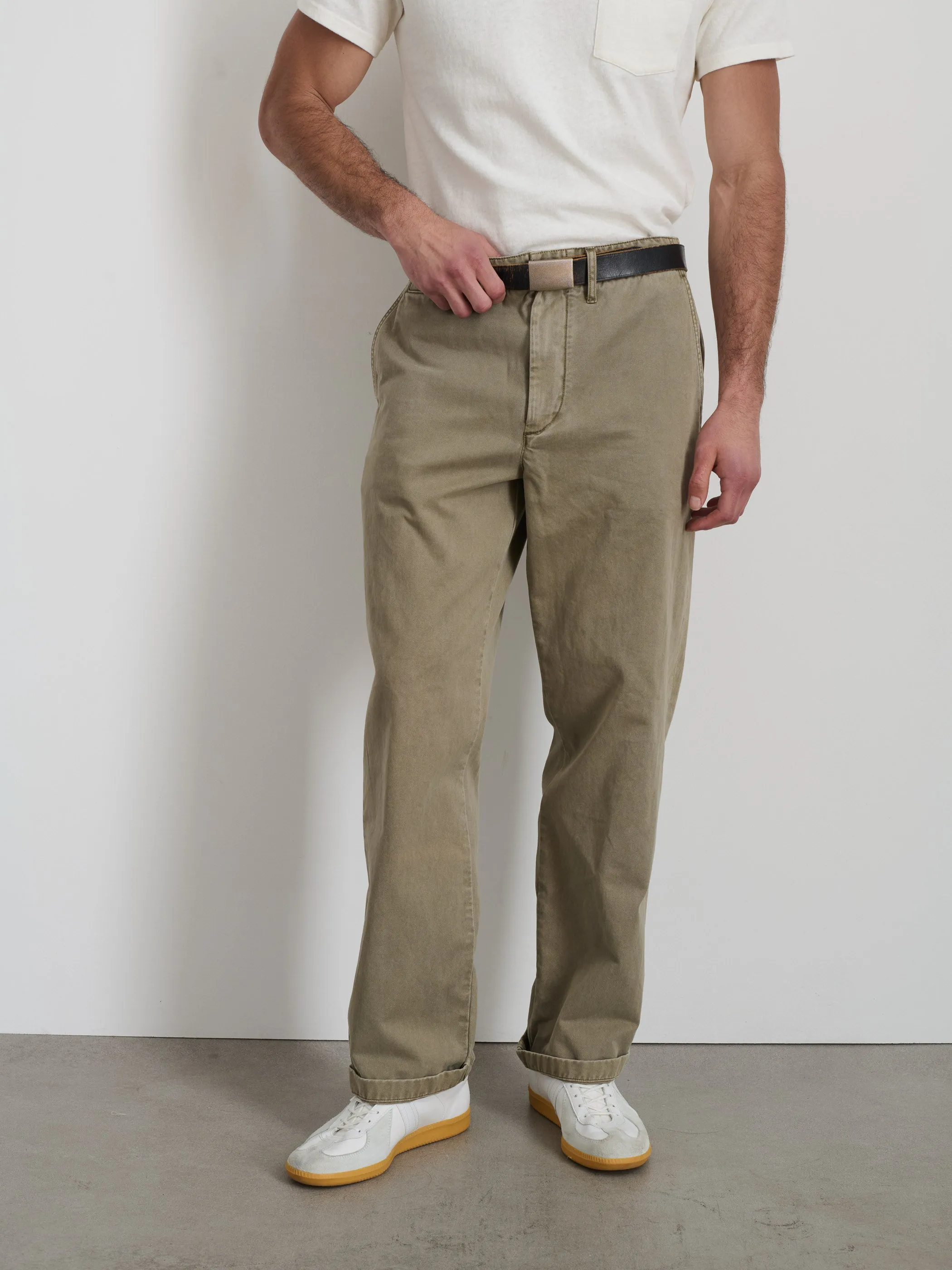 Long Inseam Straight Leg Pant in Vintage Washed Chino sold by Alex Mill product image thumbnail 4
