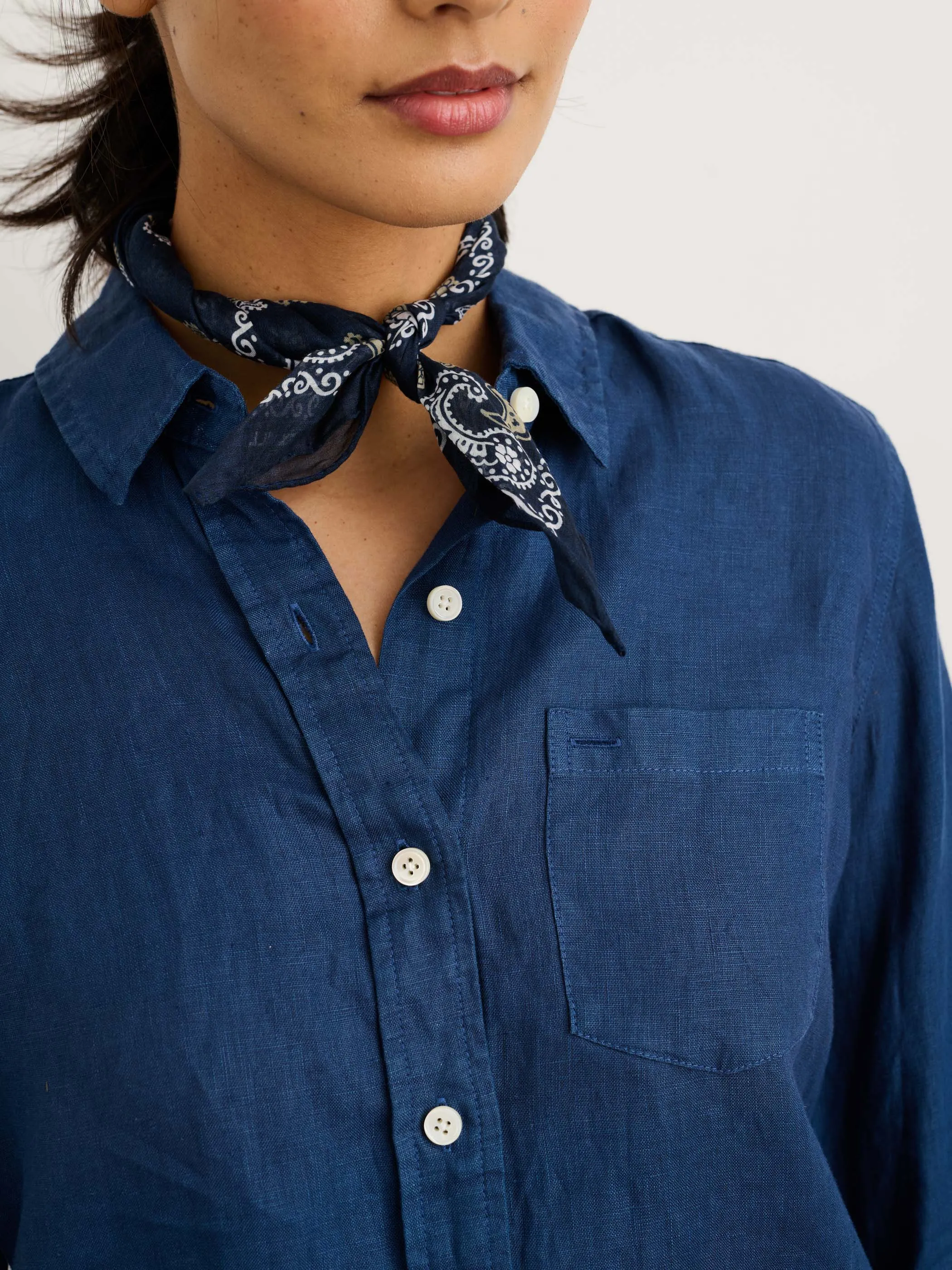 Wyatt Shirt in Linen sold by Alex Mill product image thumbnail 4