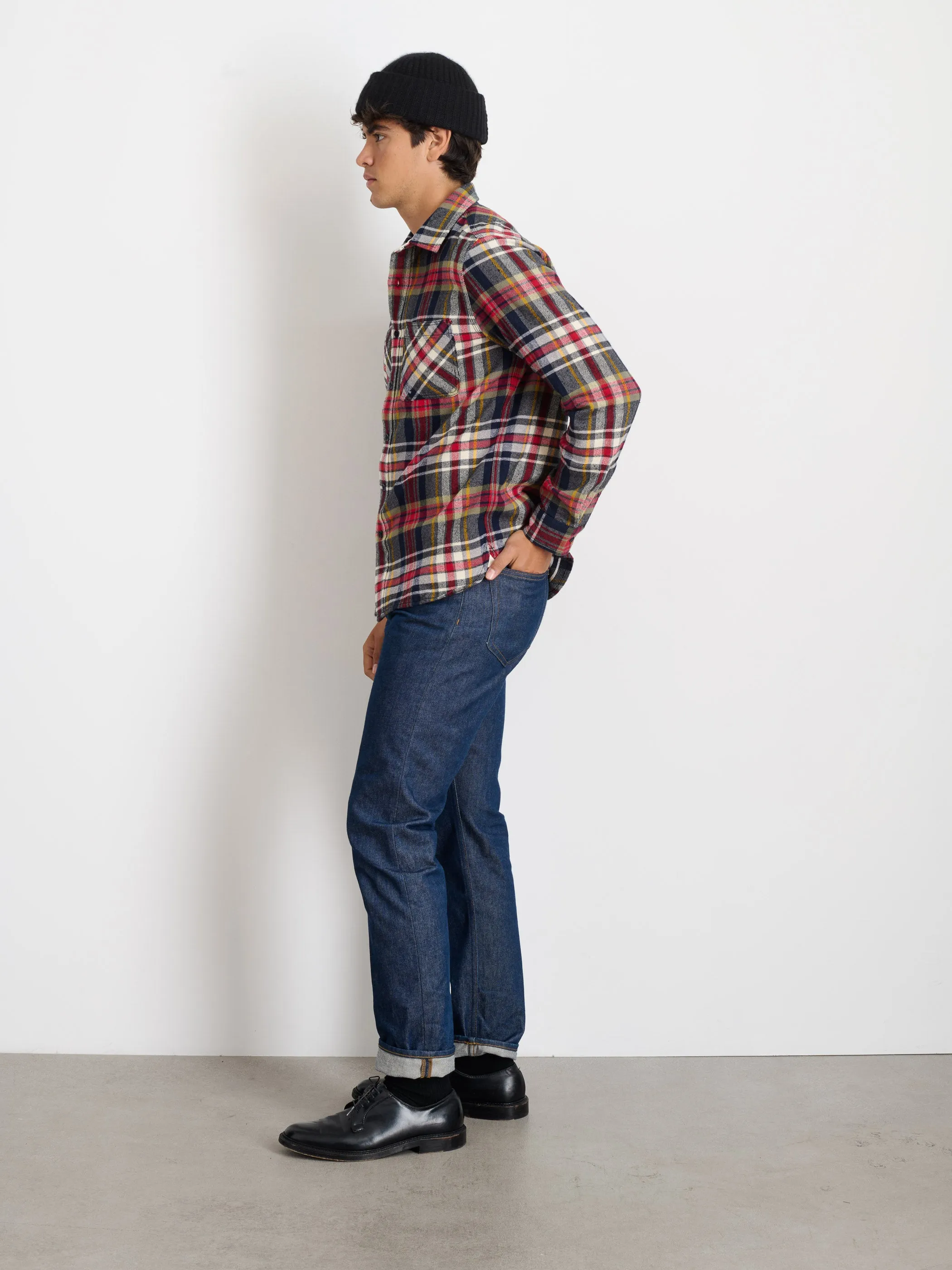 Chore Shirt In Vintage Wash Flannel sold by Alex Mill product image thumbnail 4