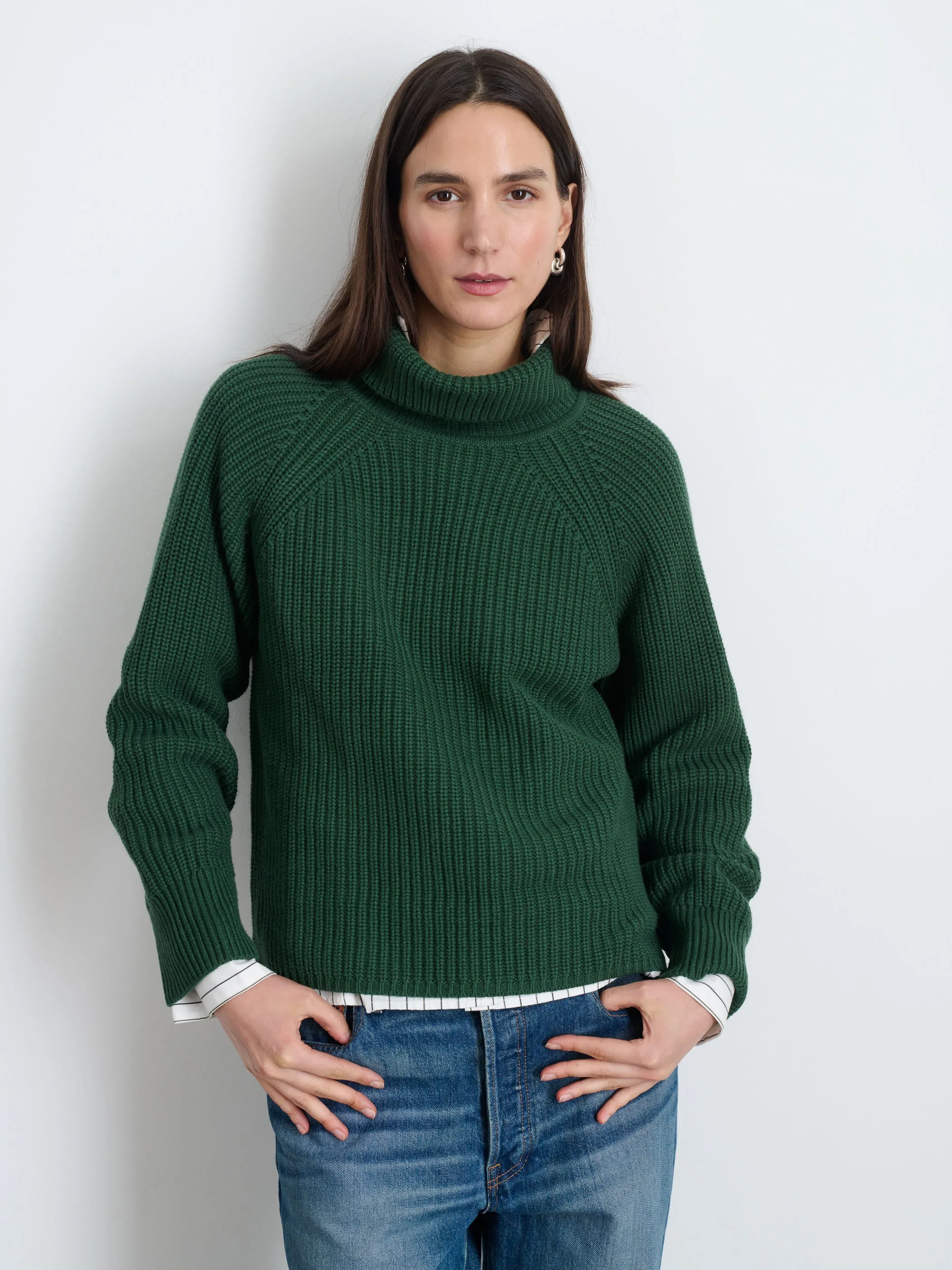 Chelsea Turtleneck In Cotton Cashmere sold by Alex Mill product image thumbnail 2