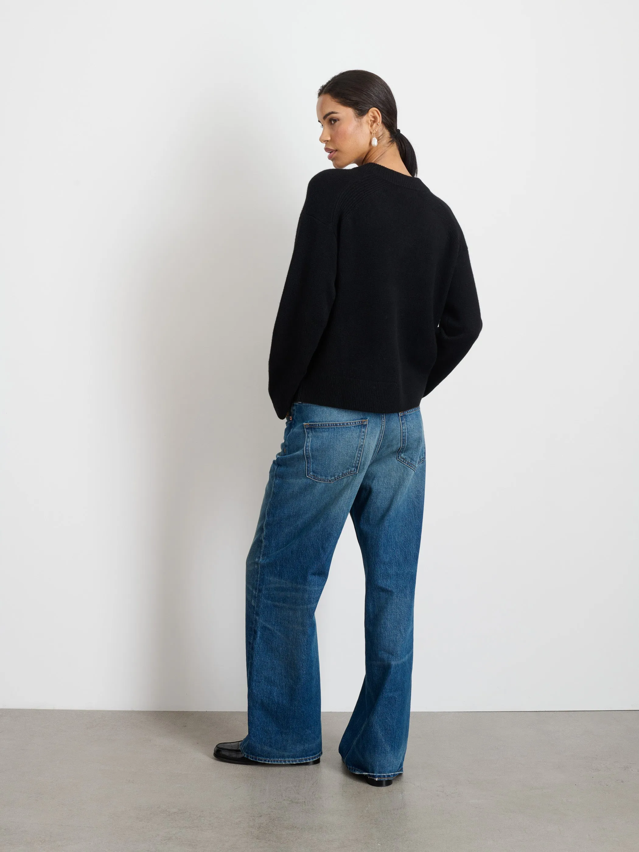 Rowan V-Neck in Cashmere sold by Alex Mill product image thumbnail 5