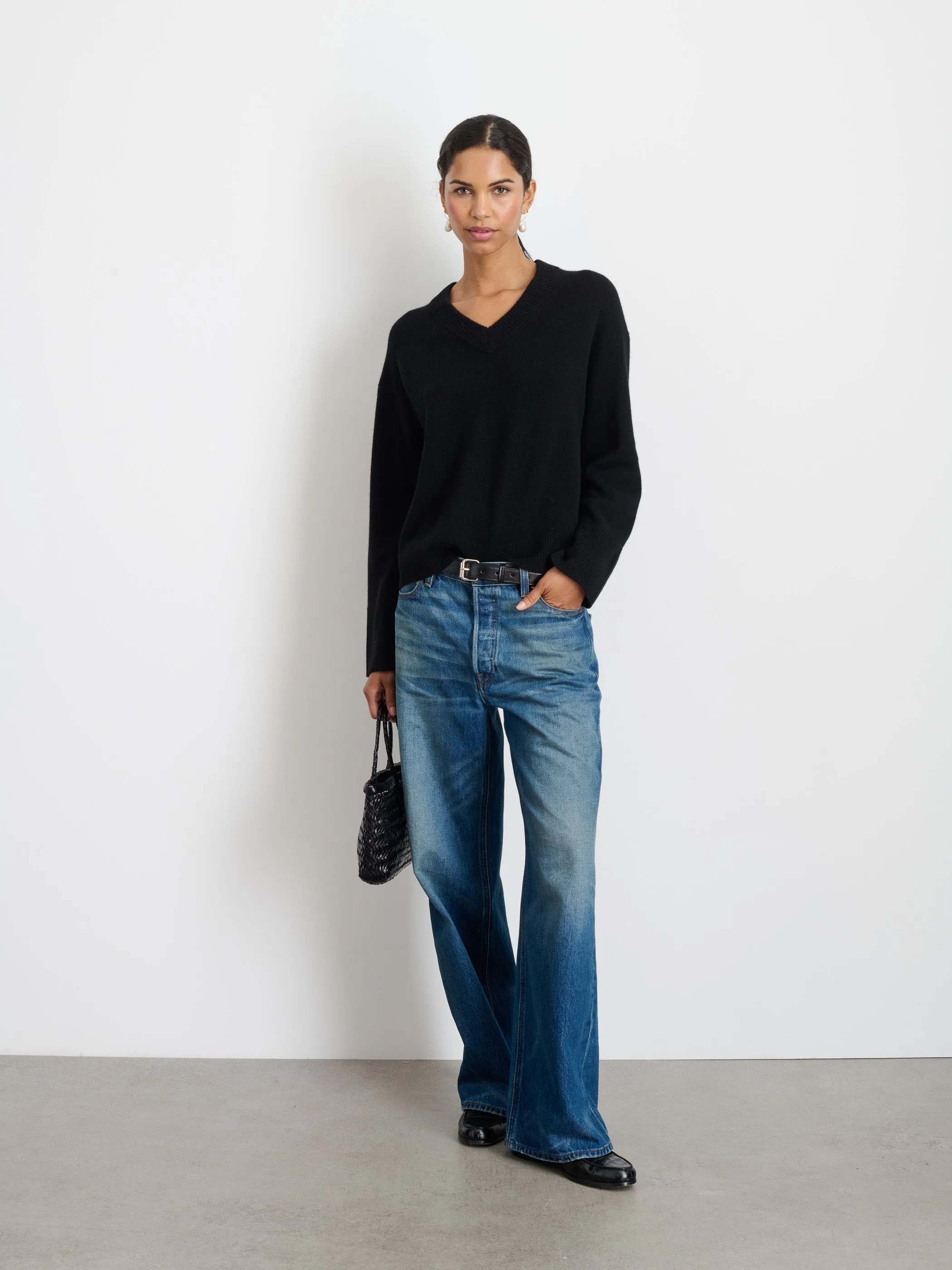 Rowan V-Neck in Cashmere sold by Alex Mill product image thumbnail 3