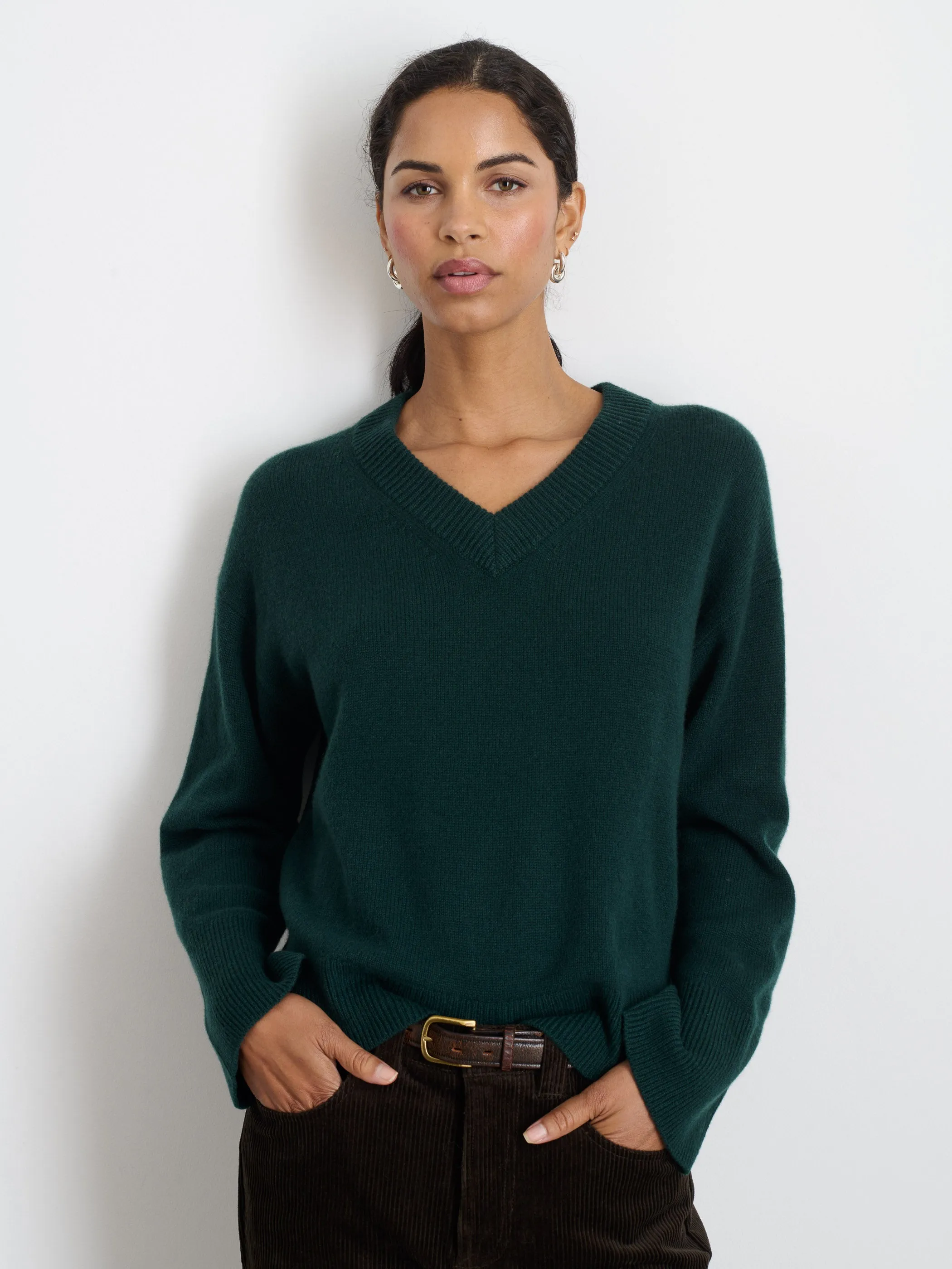 Rowan V-Neck in Cashmere sold by Alex Mill product image thumbnail 2