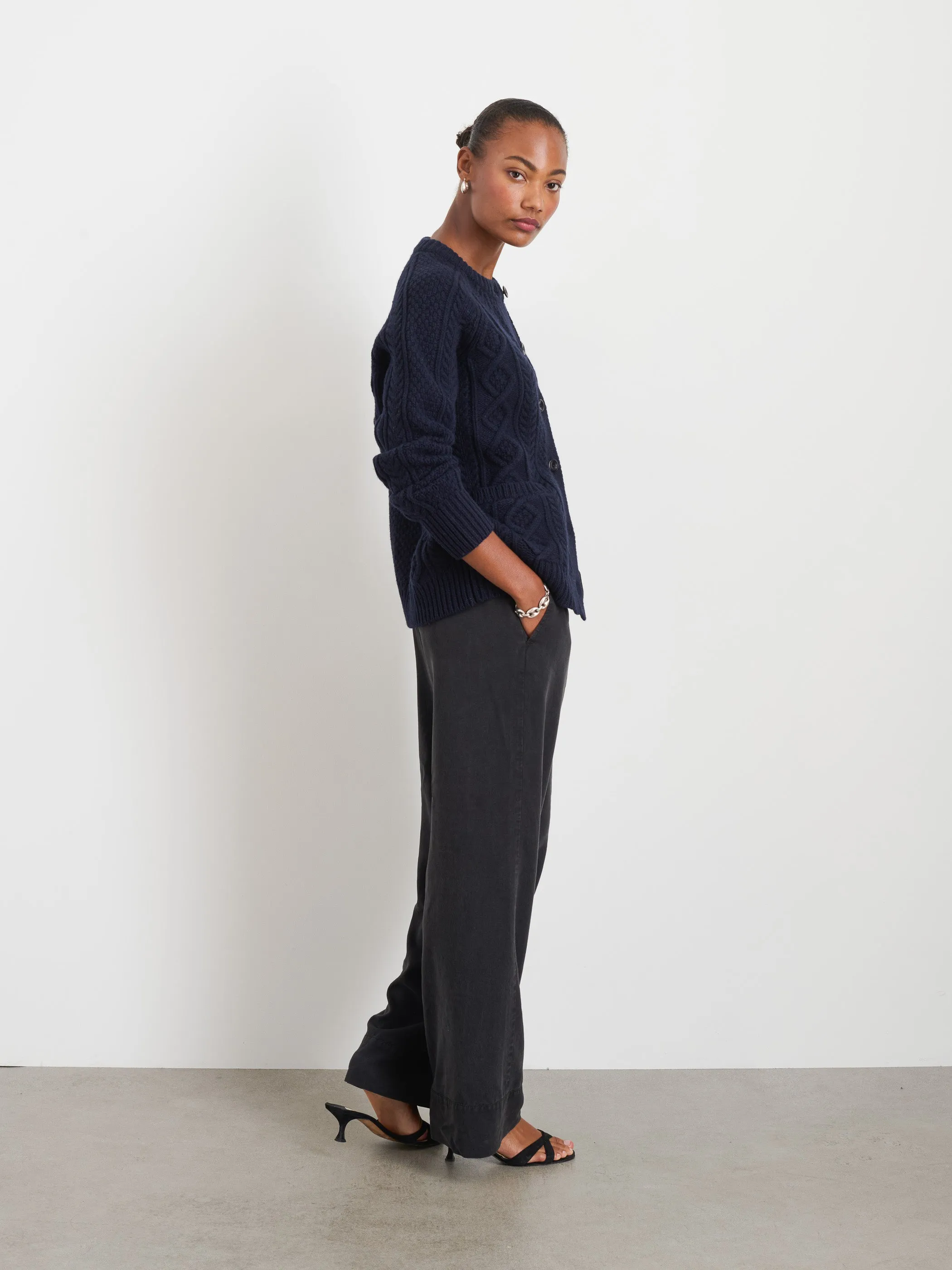 Riley Pant in Drapey Twill sold by Alex Mill product image thumbnail 5