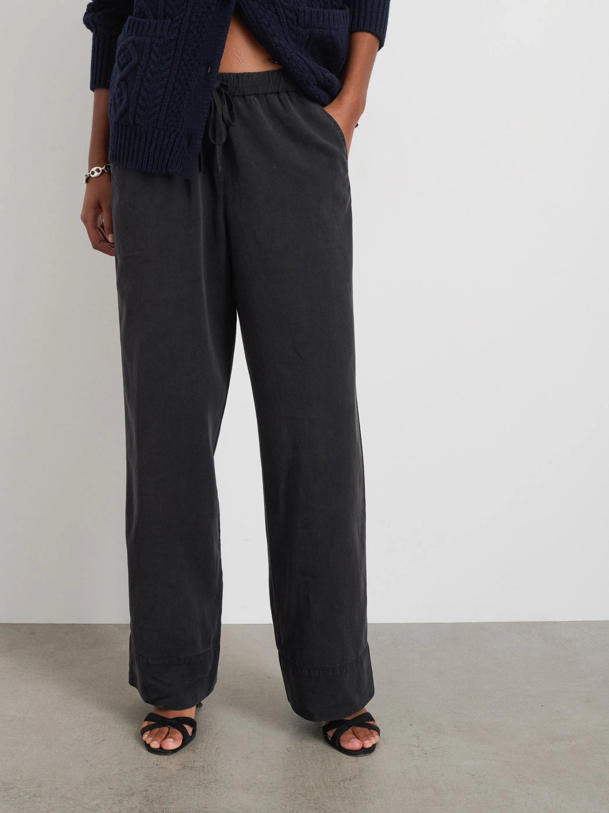Riley Pant in Drapey Twill sold by Alex Mill product image thumbnail 3