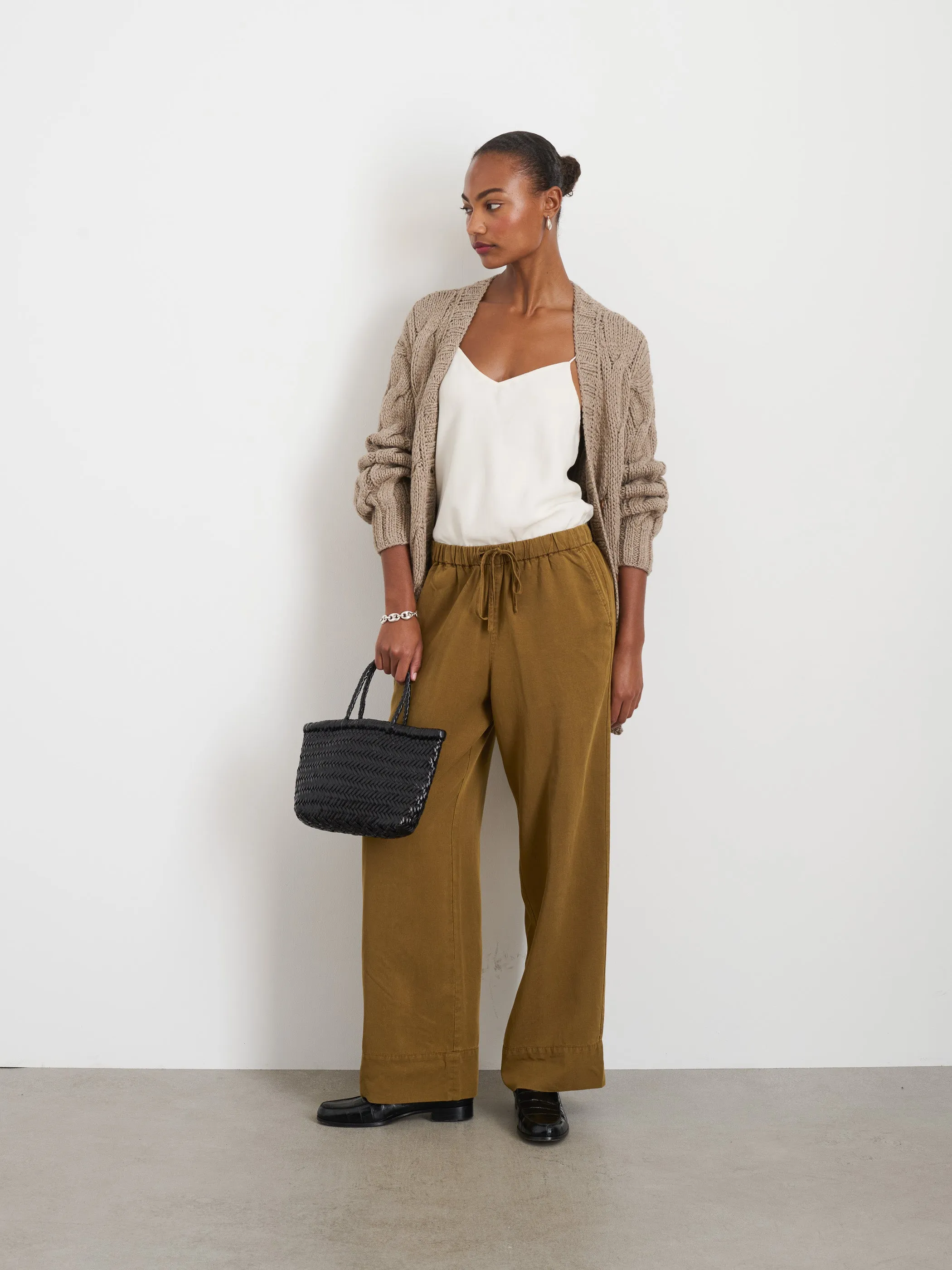 Riley Pant in Drapey Twill sold by Alex Mill product image thumbnail 2