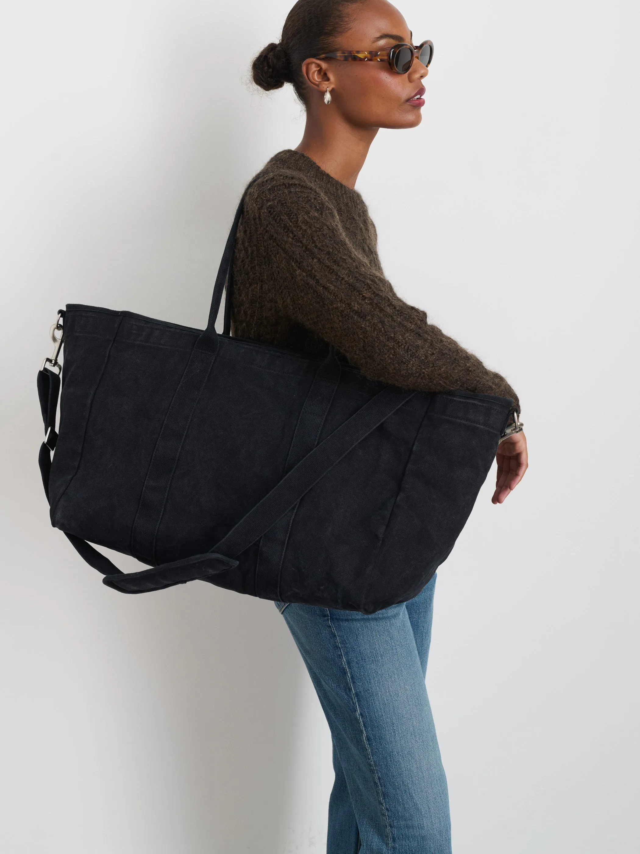The Perfect Travel Tote sold by Alex Mill product image thumbnail 5