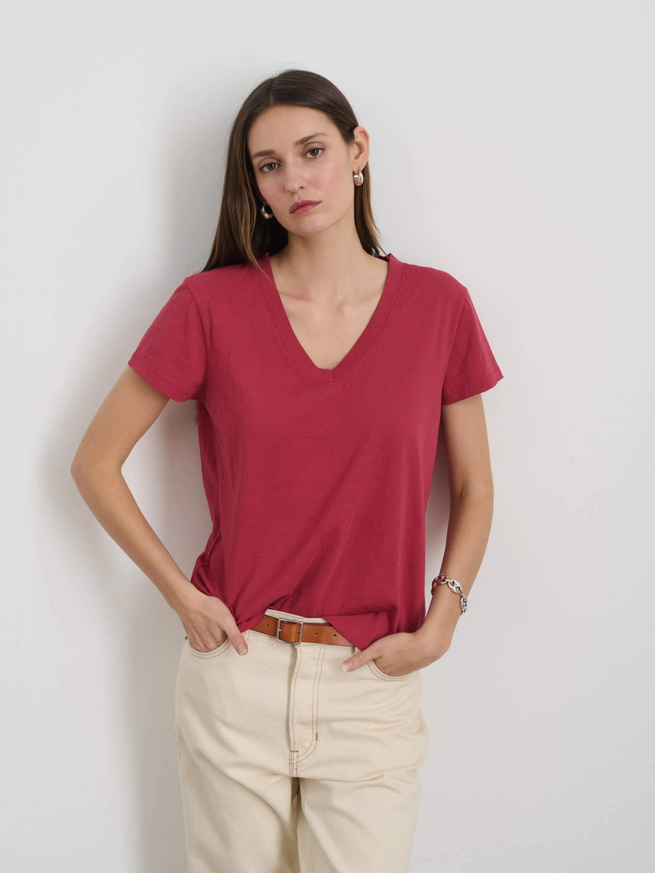 Elliott V Neck Tee in Cotton sold by Alex Mill product image thumbnail 3