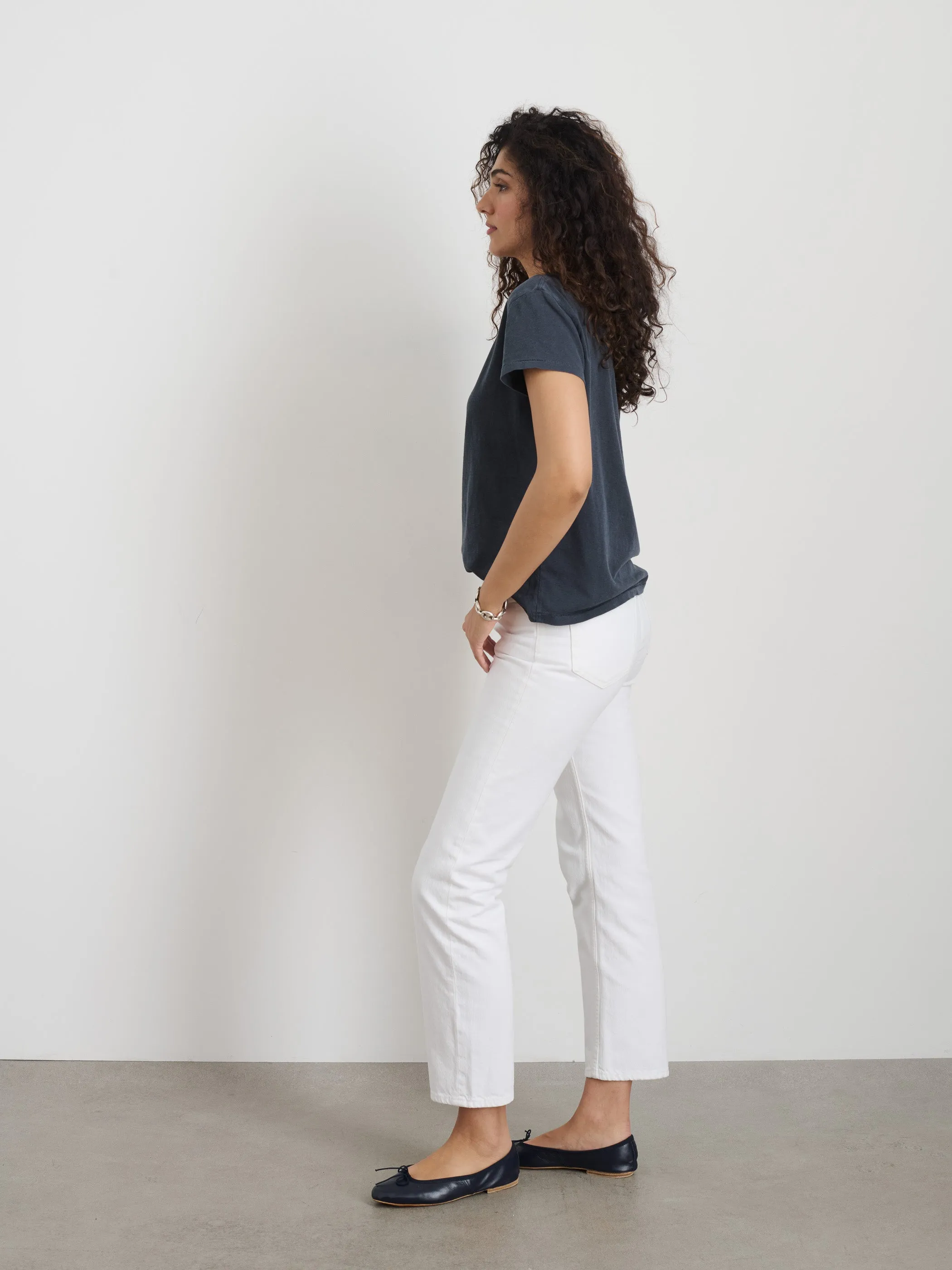 Elliott V Neck Tee in Cotton sold by Alex Mill product image thumbnail 4