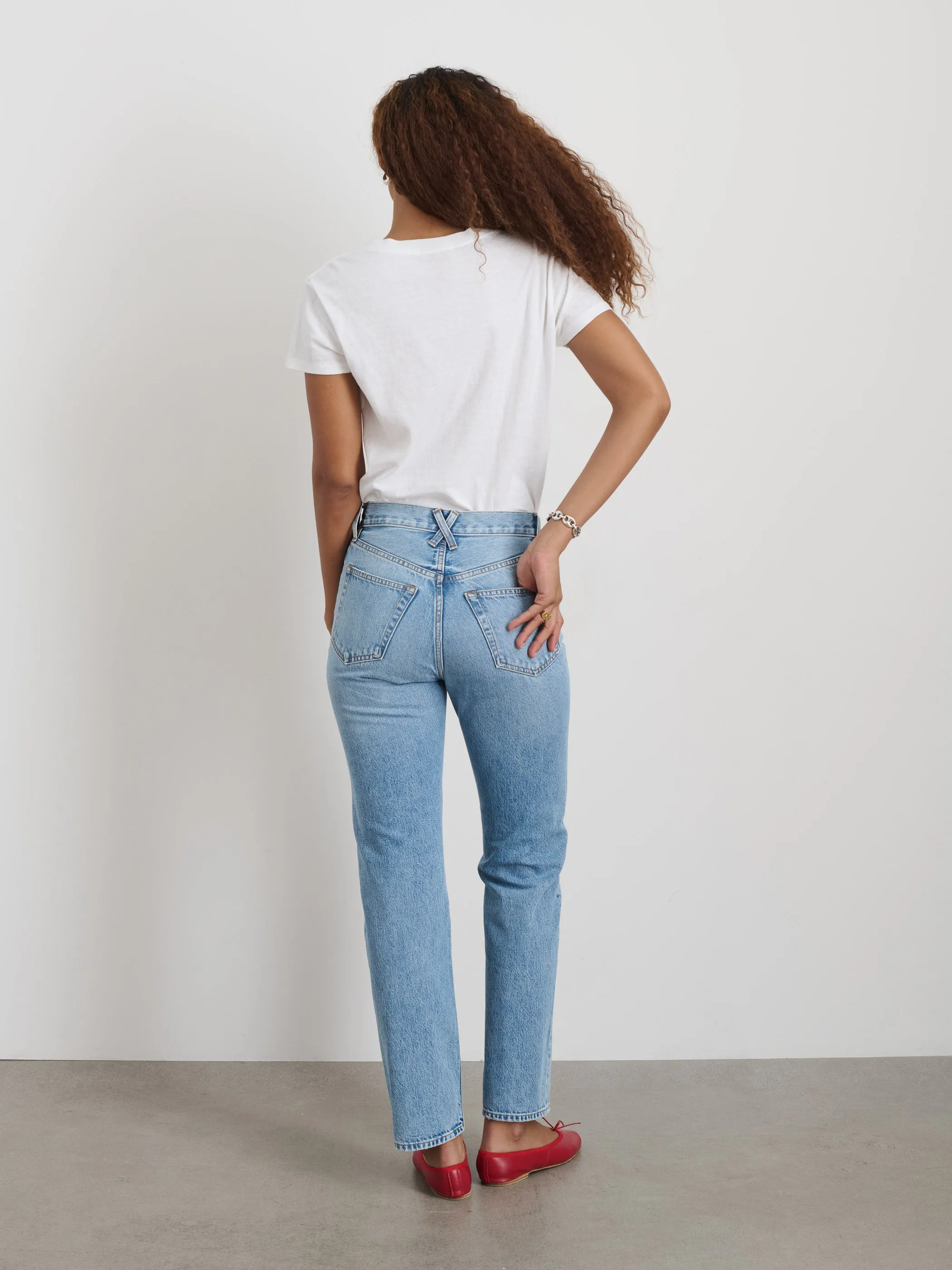 Elliott V Neck Tee in Cotton sold by Alex Mill product image thumbnail 5
