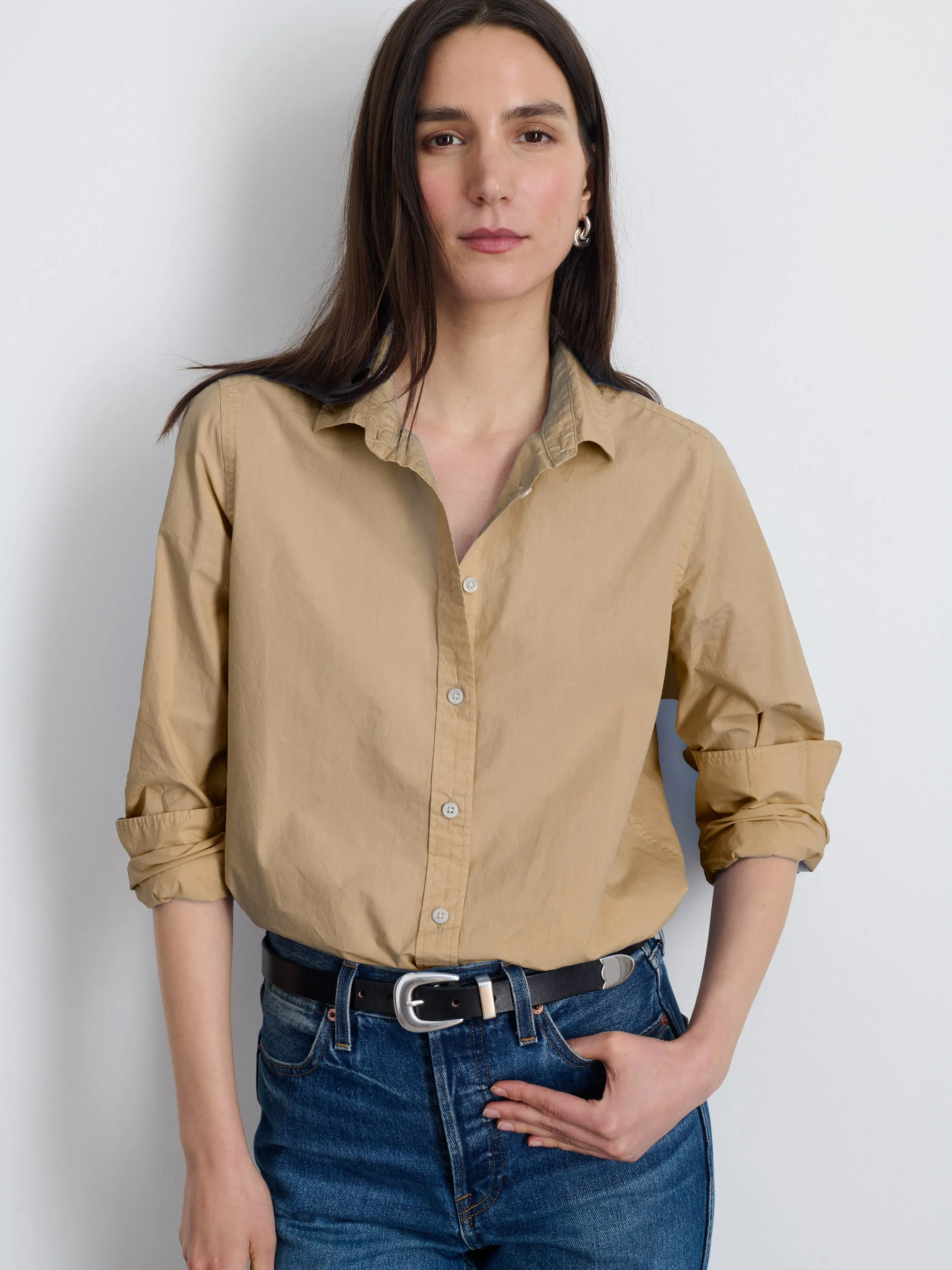 Val Shirt in Poplin sold by Alex Mill product image thumbnail 2