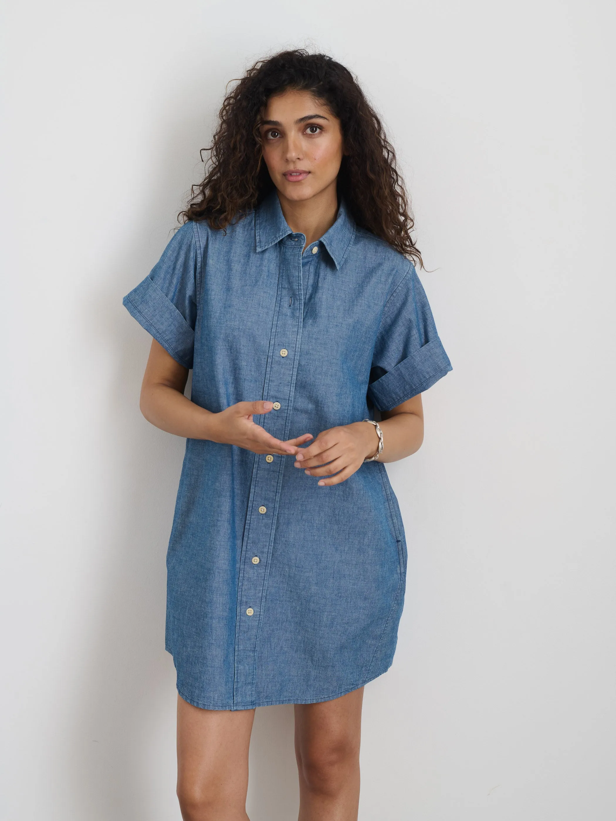 Julia Shirt Dress In Chambray sold by Alex Mill product image thumbnail 3