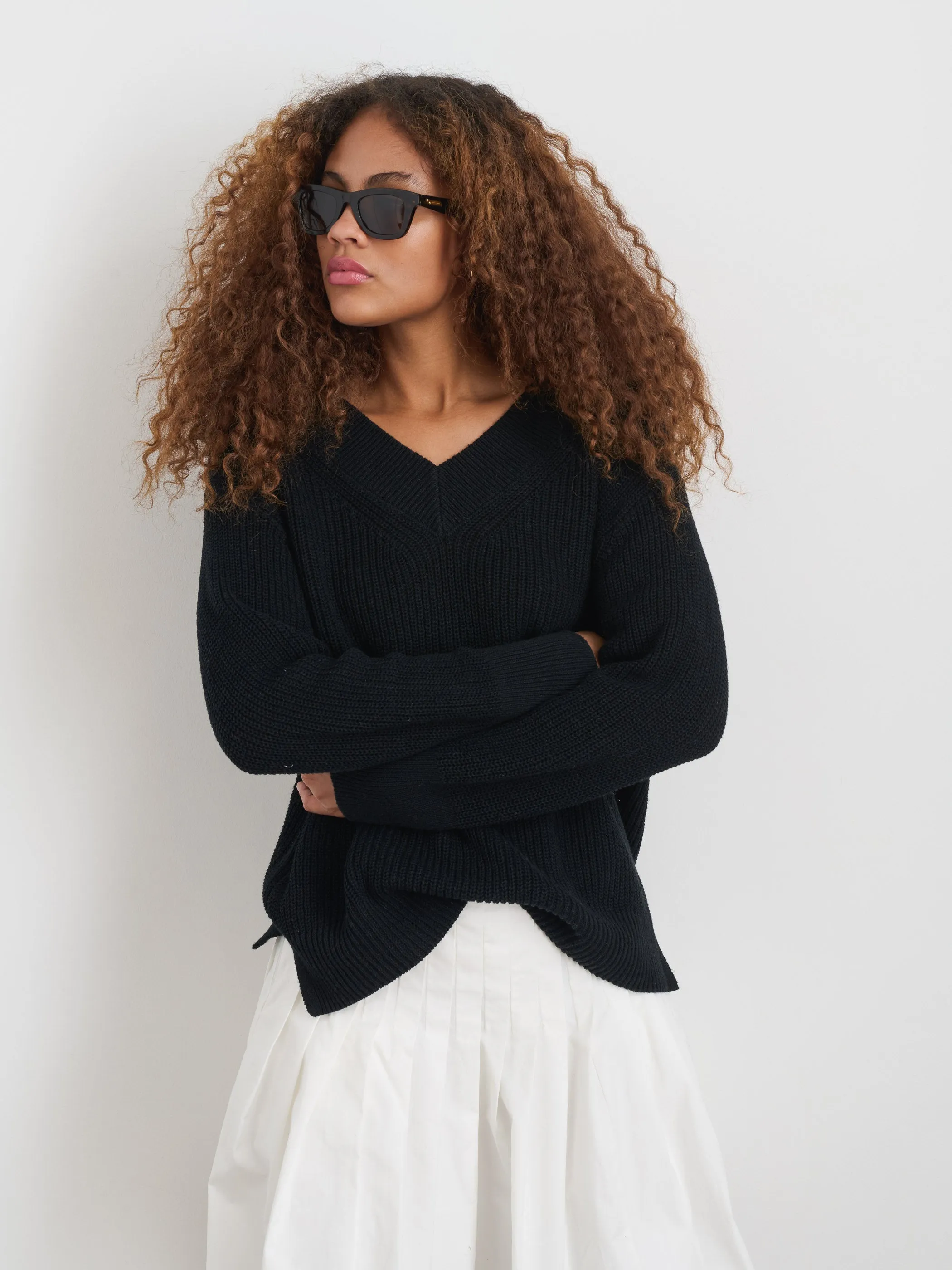 Arielle V Neck Sweater In Cotton Linen sold by Alex Mill product image thumbnail 2