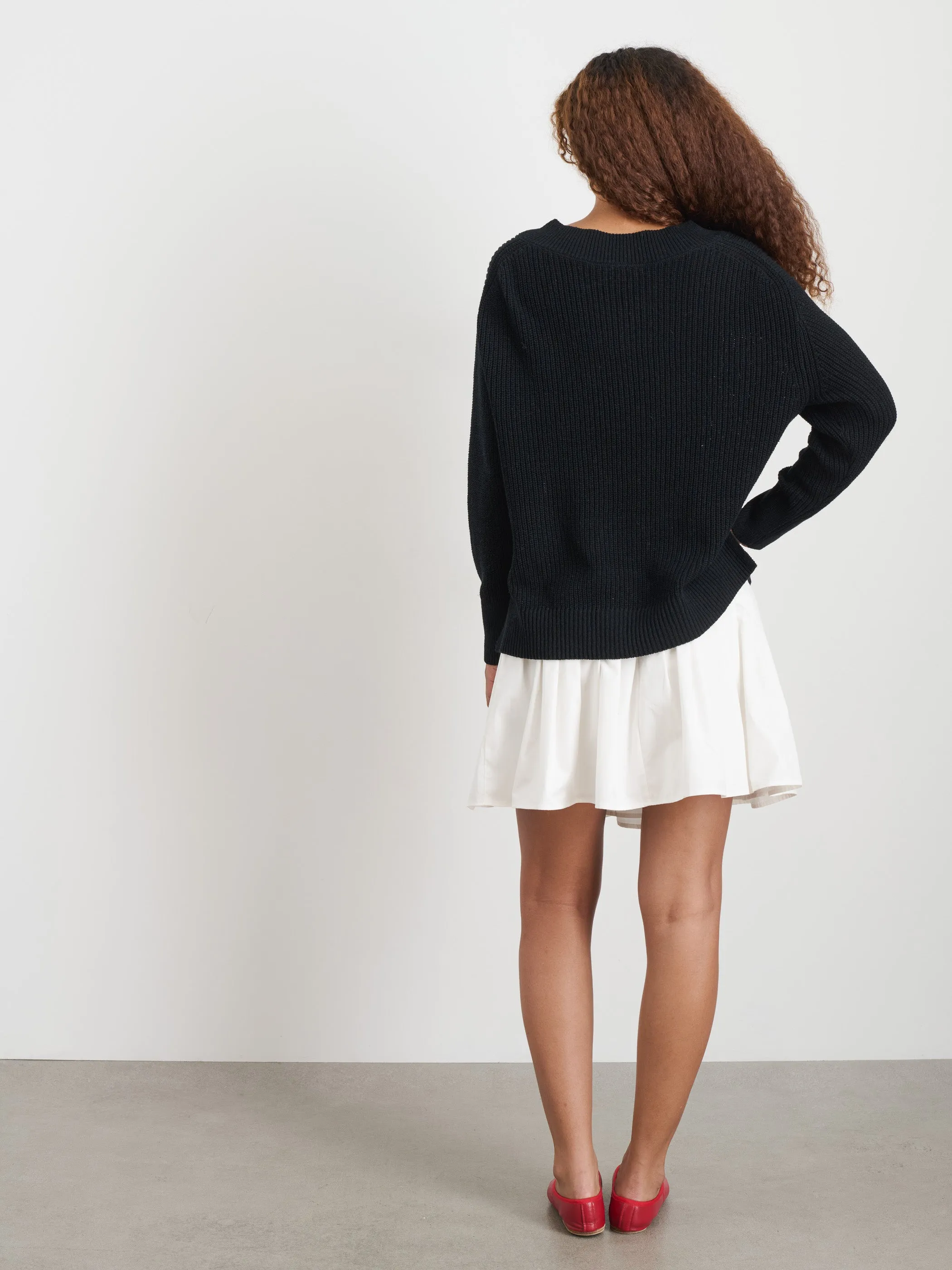 Arielle V Neck Sweater In Cotton Linen sold by Alex Mill product image thumbnail 5