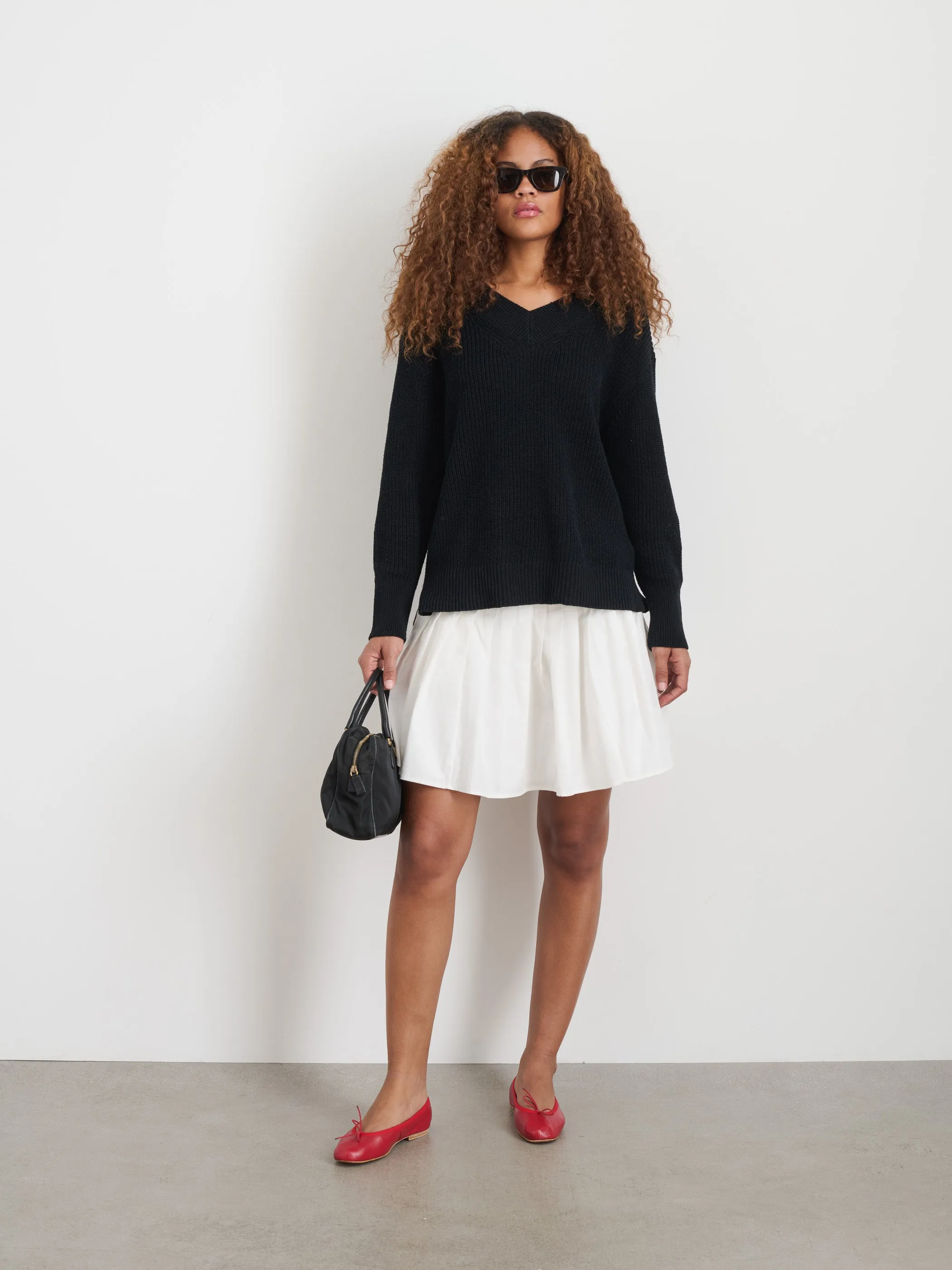 Arielle V Neck Sweater In Cotton Linen sold by Alex Mill product image thumbnail 3