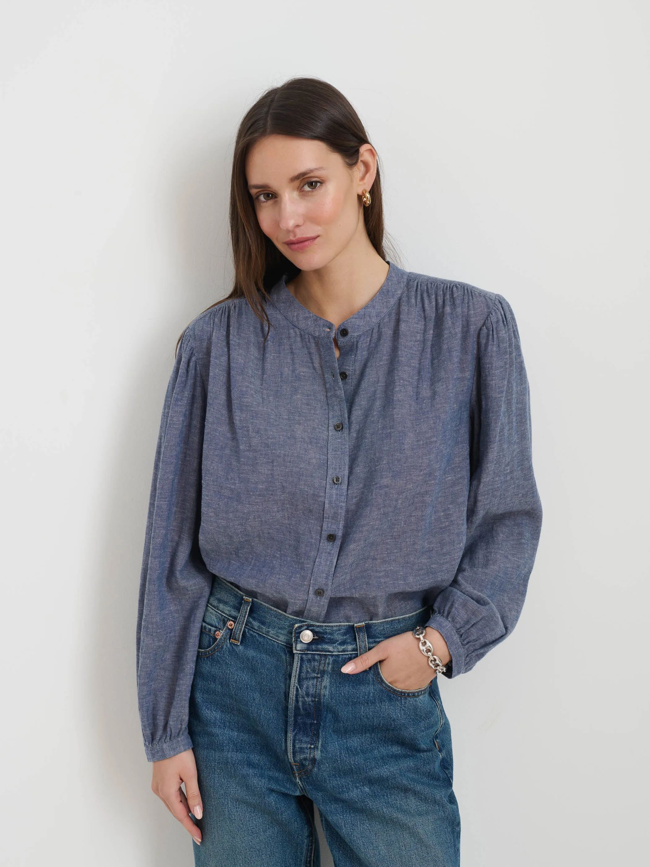 Ali Top In Cotton Linen sold by Alex Mill product image thumbnail 2