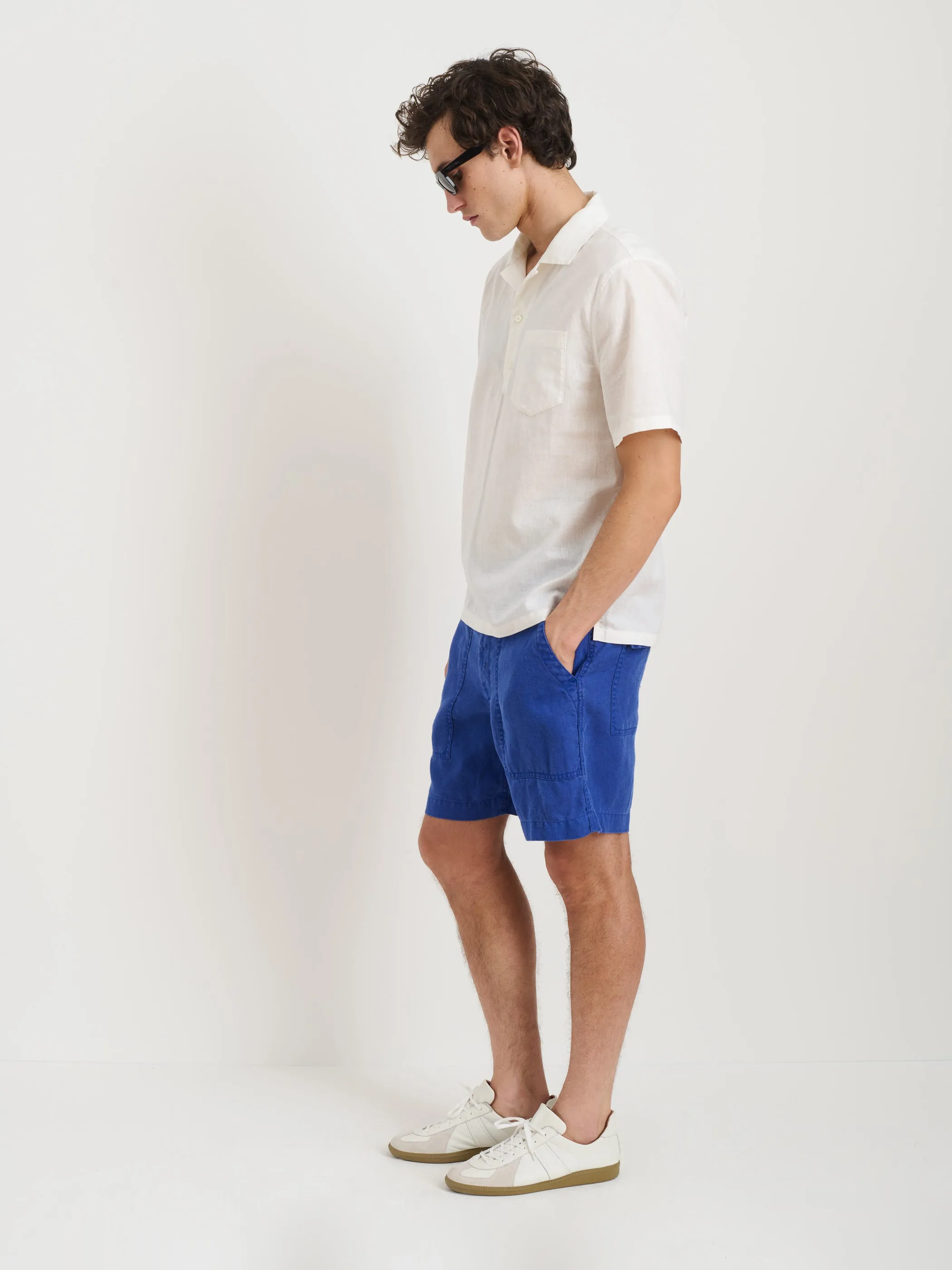 Som Short Sleeve Popover In Cotton Linen sold by Alex Mill product image thumbnail 4