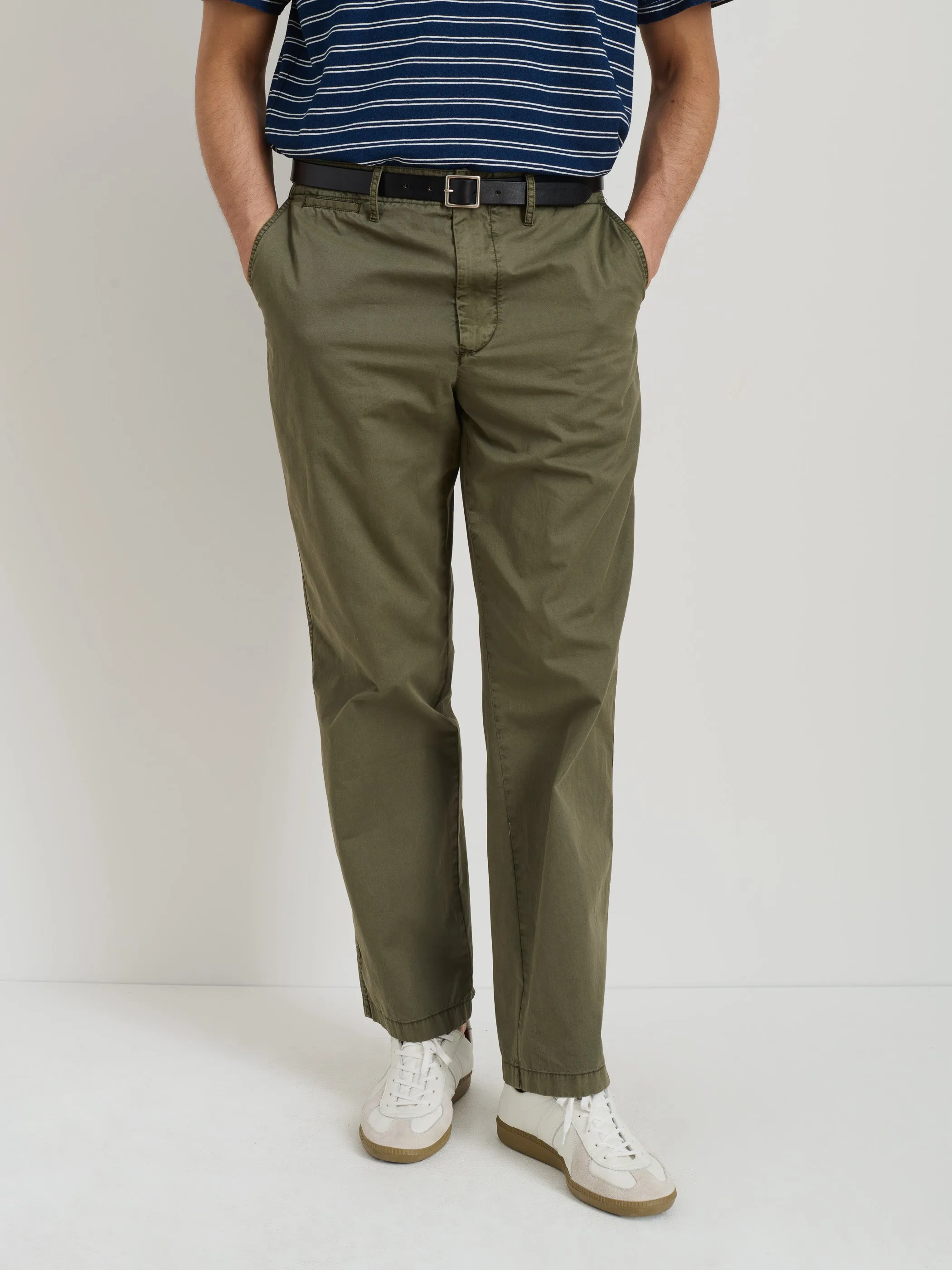 Straight Leg Pant In Lightweight Chino sold by Alex Mill product image thumbnail 3