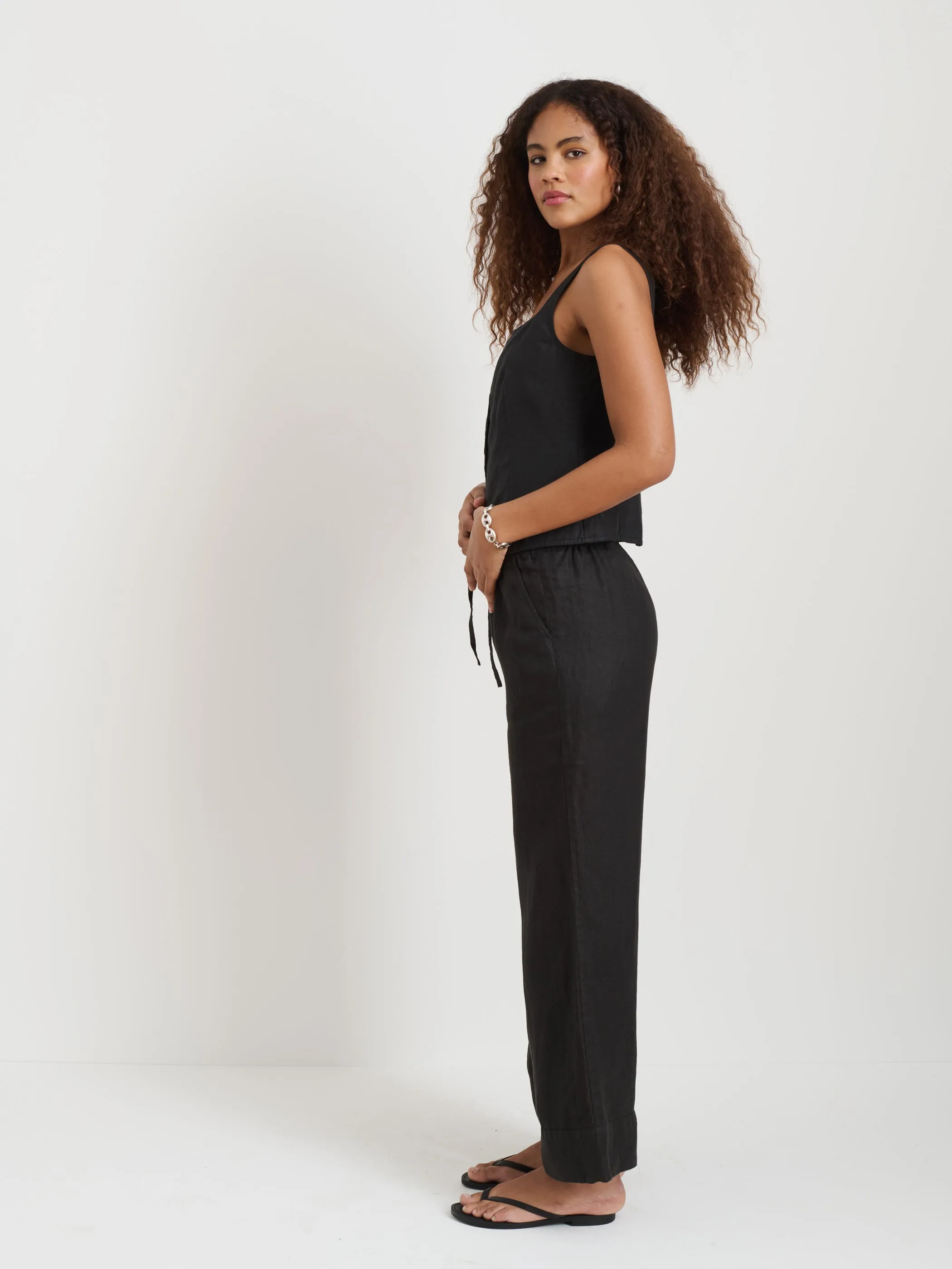 Luna Vest In Linen sold by Alex Mill product image thumbnail 4