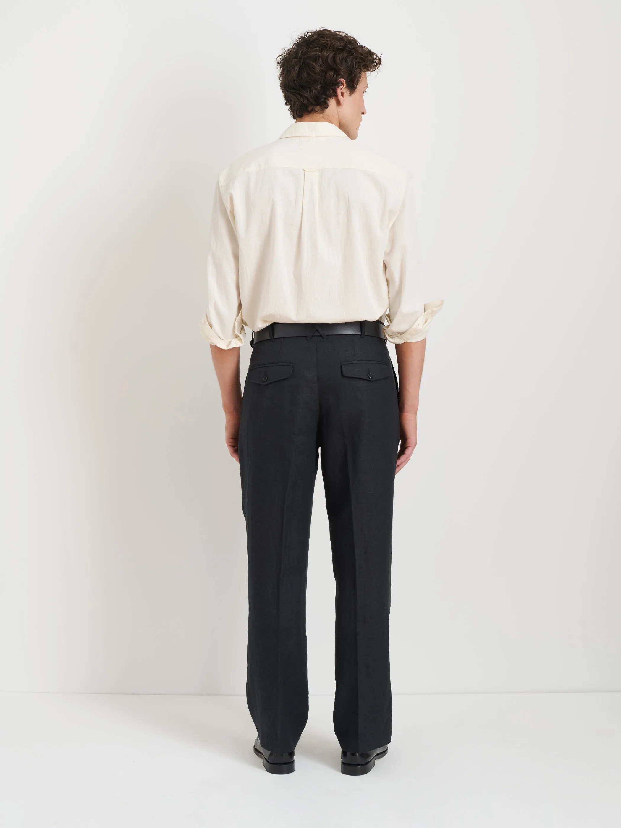Double Pleated Trouser In Linen sold by Alex Mill product image thumbnail 5