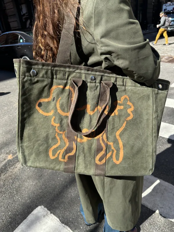 The Perfect Weekend Dog Tote sold by Alex Mill