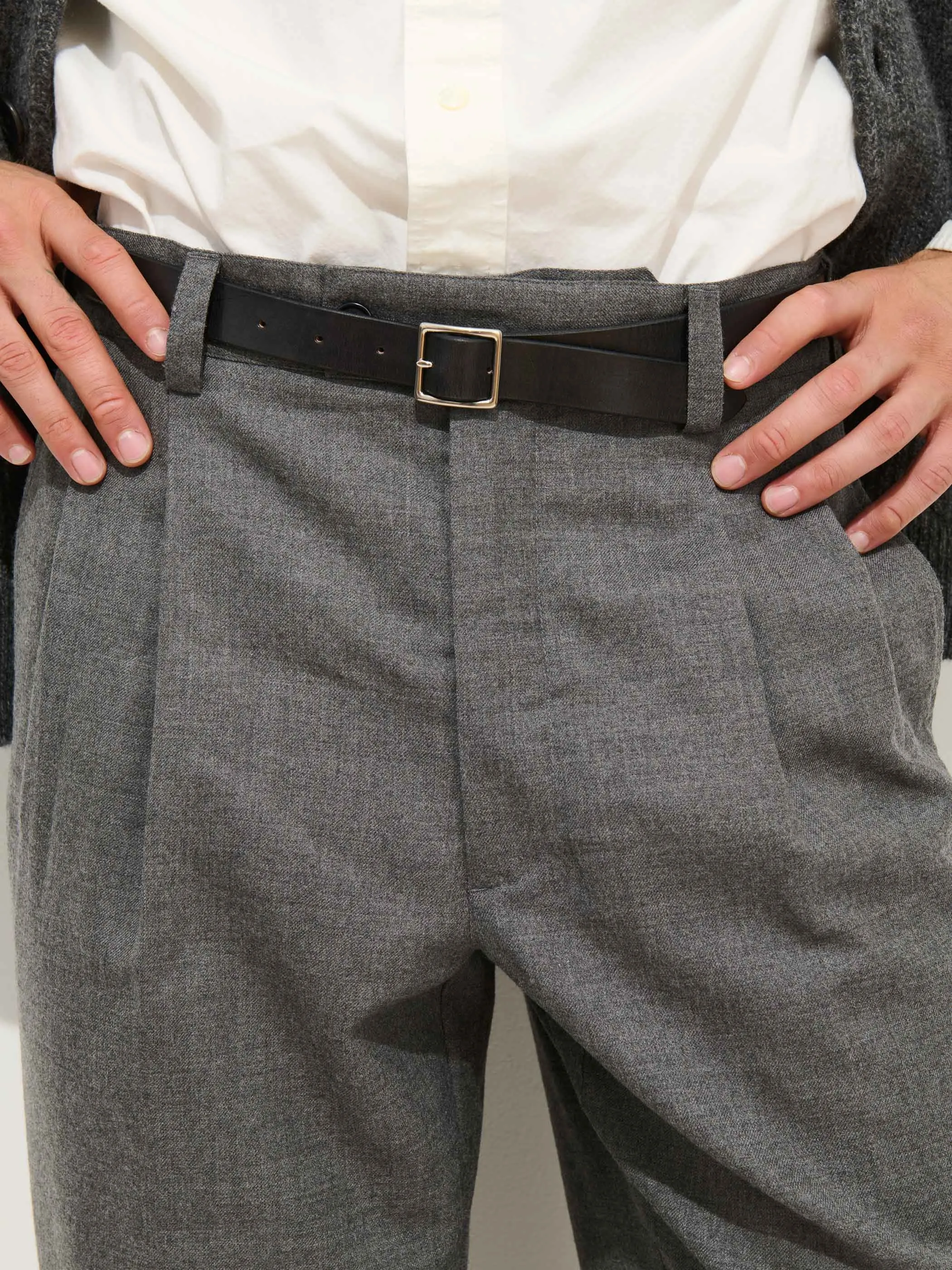 Jeremy Pleated Trouser In Wool Flannel sold by Alex Mill product image thumbnail 4