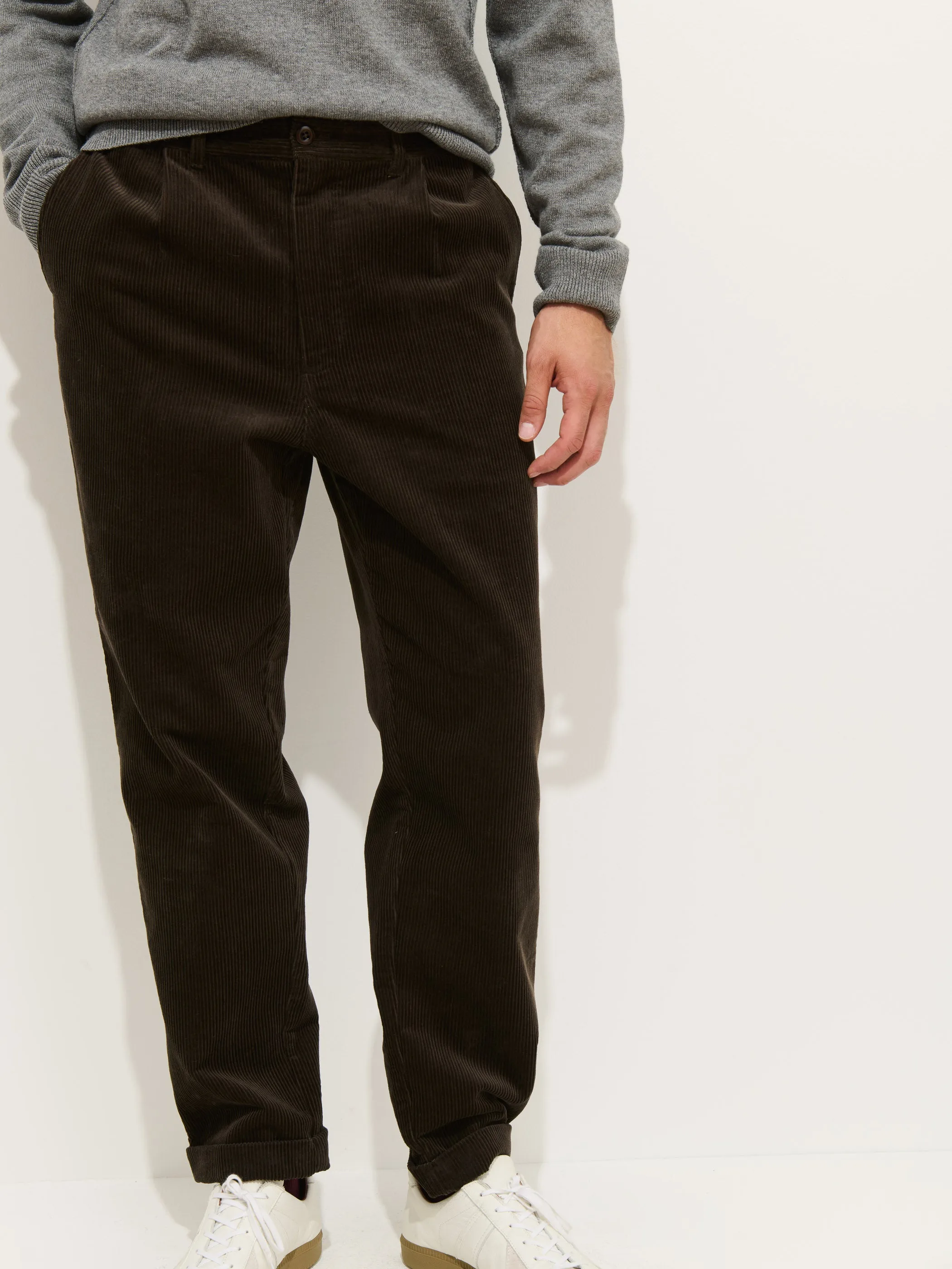 Standard Pleated Pant In Cord sold by Alex Mill product image thumbnail 5