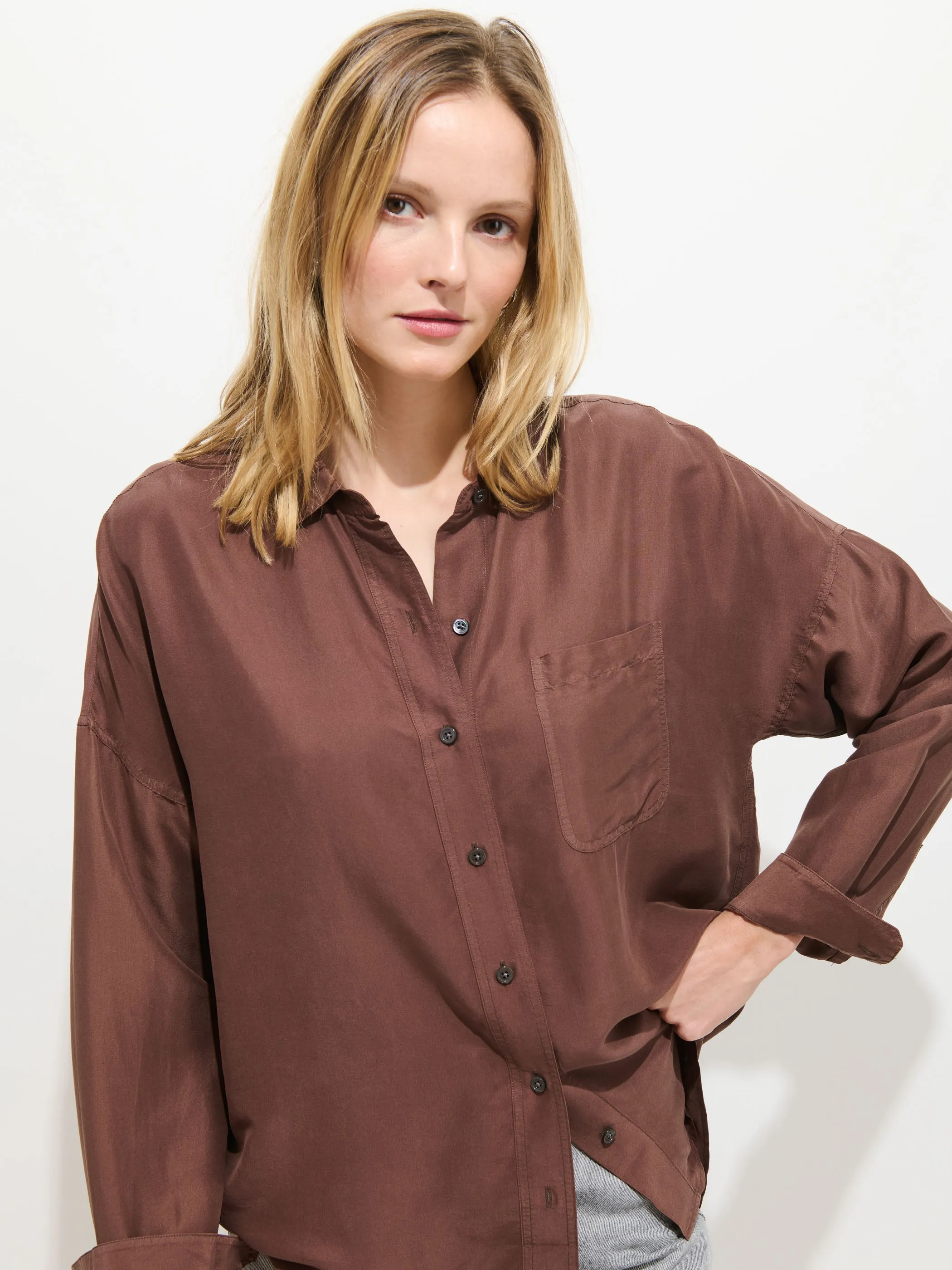 Jo Pocket Shirt In Silk sold by Alex Mill product image thumbnail 4
