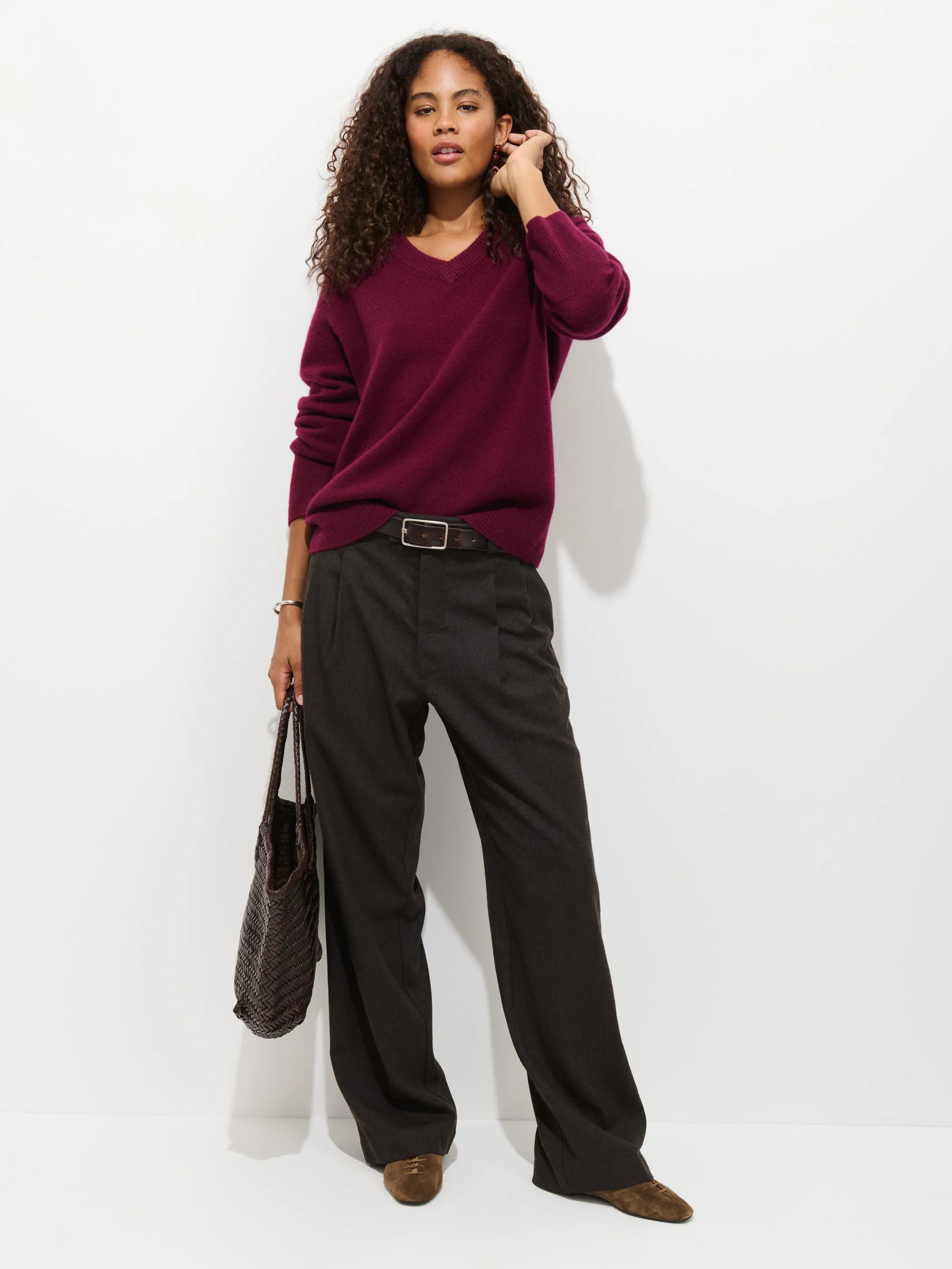 Rowan V-Neck Sweater In Cashmere sold by Alex Mill product image thumbnail 5