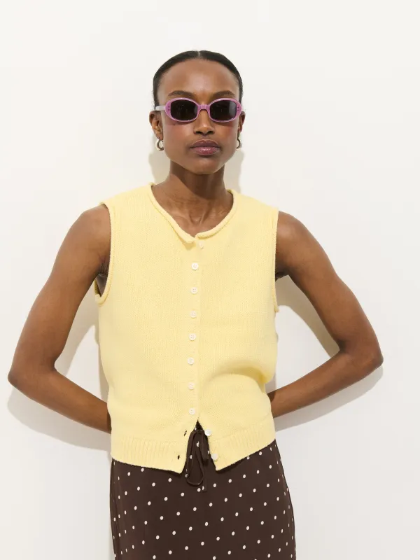 Taylor Vest in Cotton made by Alex Mill