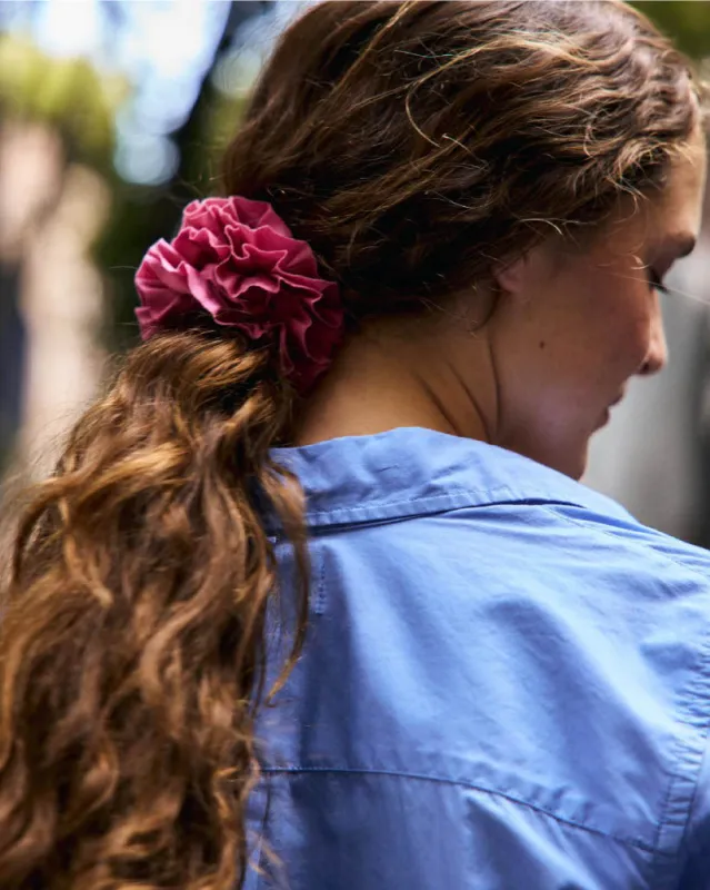 Frisee Scrunchie In Cotton Poplin made by Alex Mill