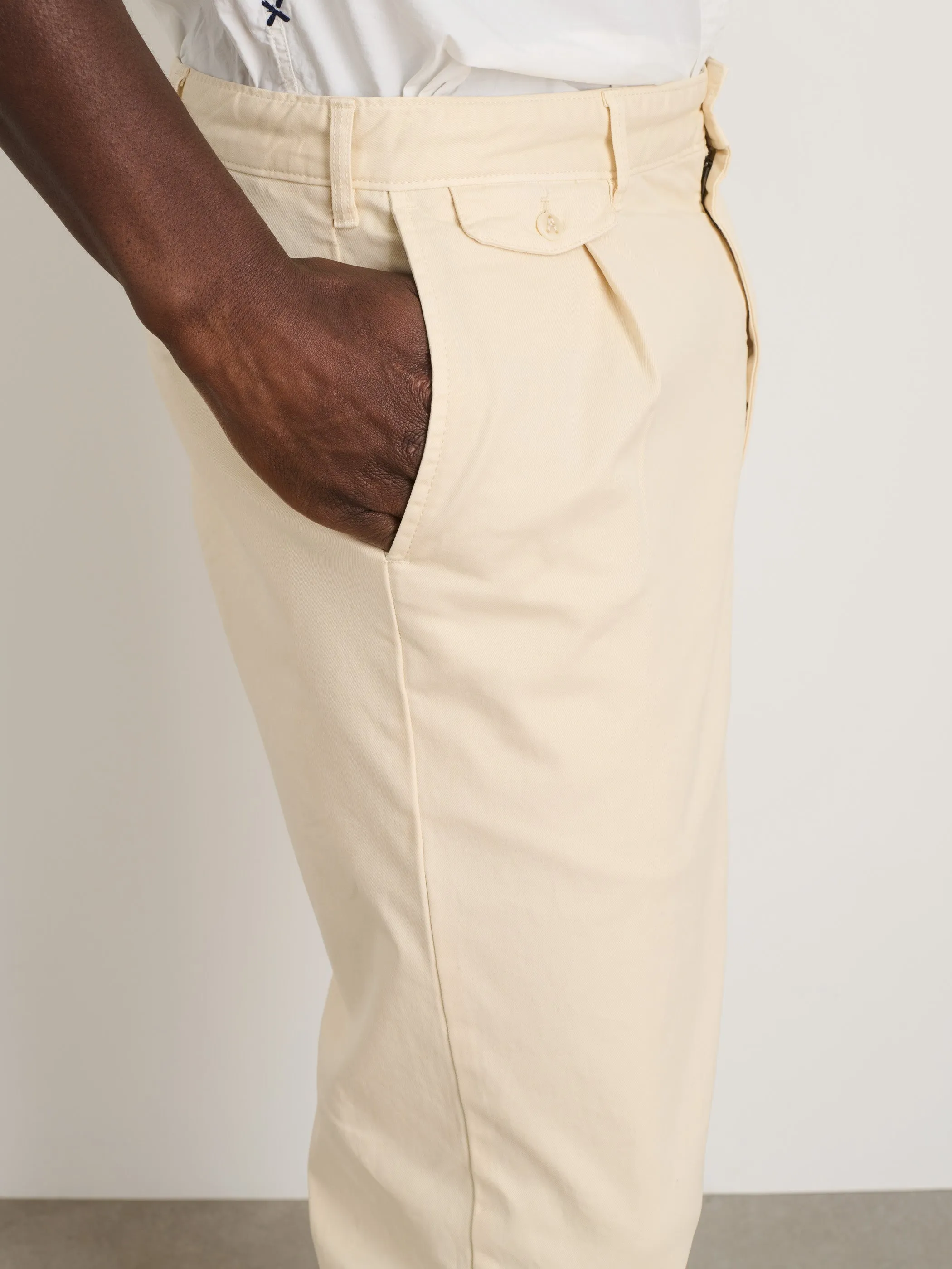 The Standard Pleated Pant in Chino sold by Alex Mill product image thumbnail 5