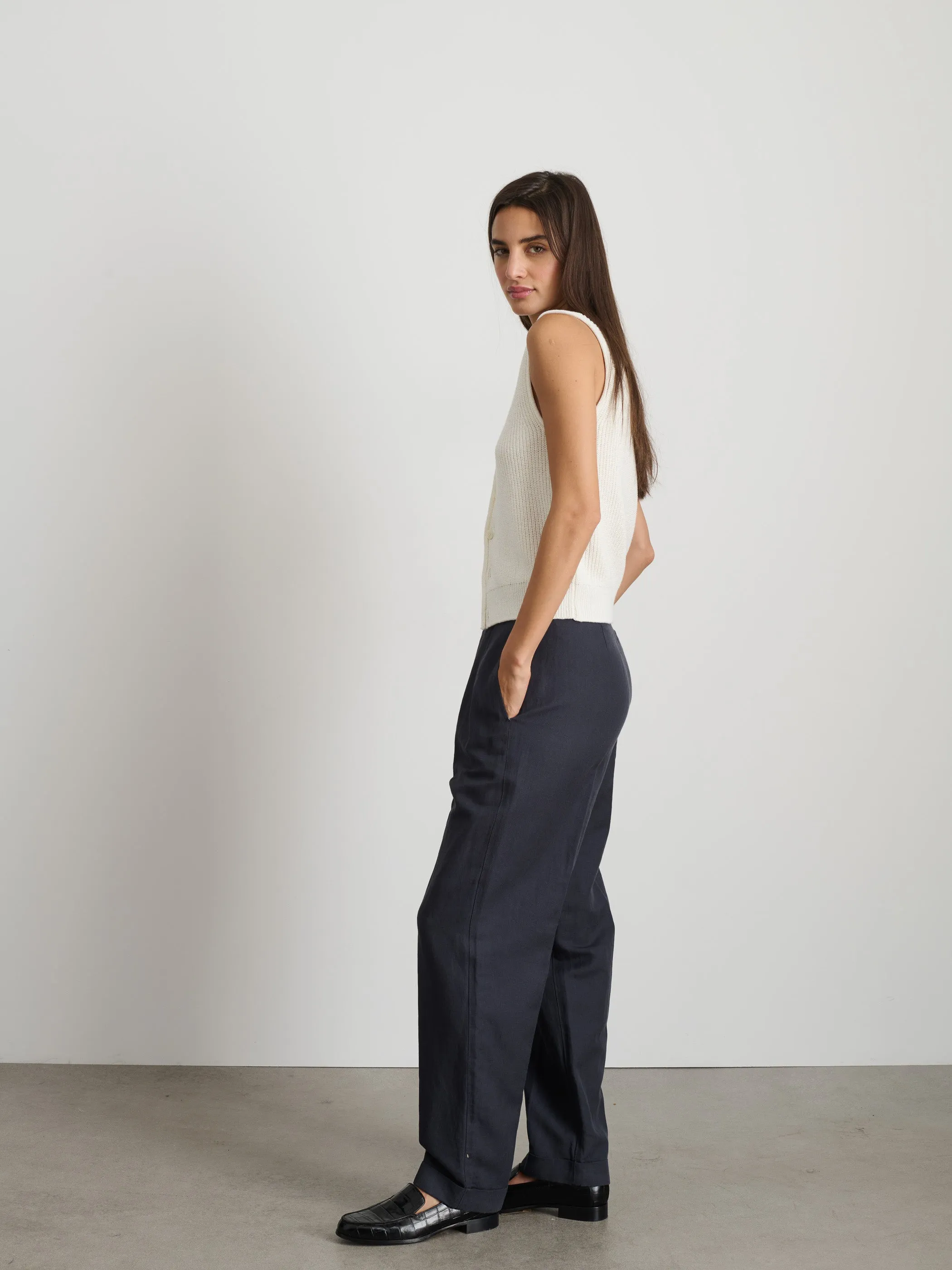 Double Pleat Pant in Twill sold by Alex Mill product image thumbnail 5
