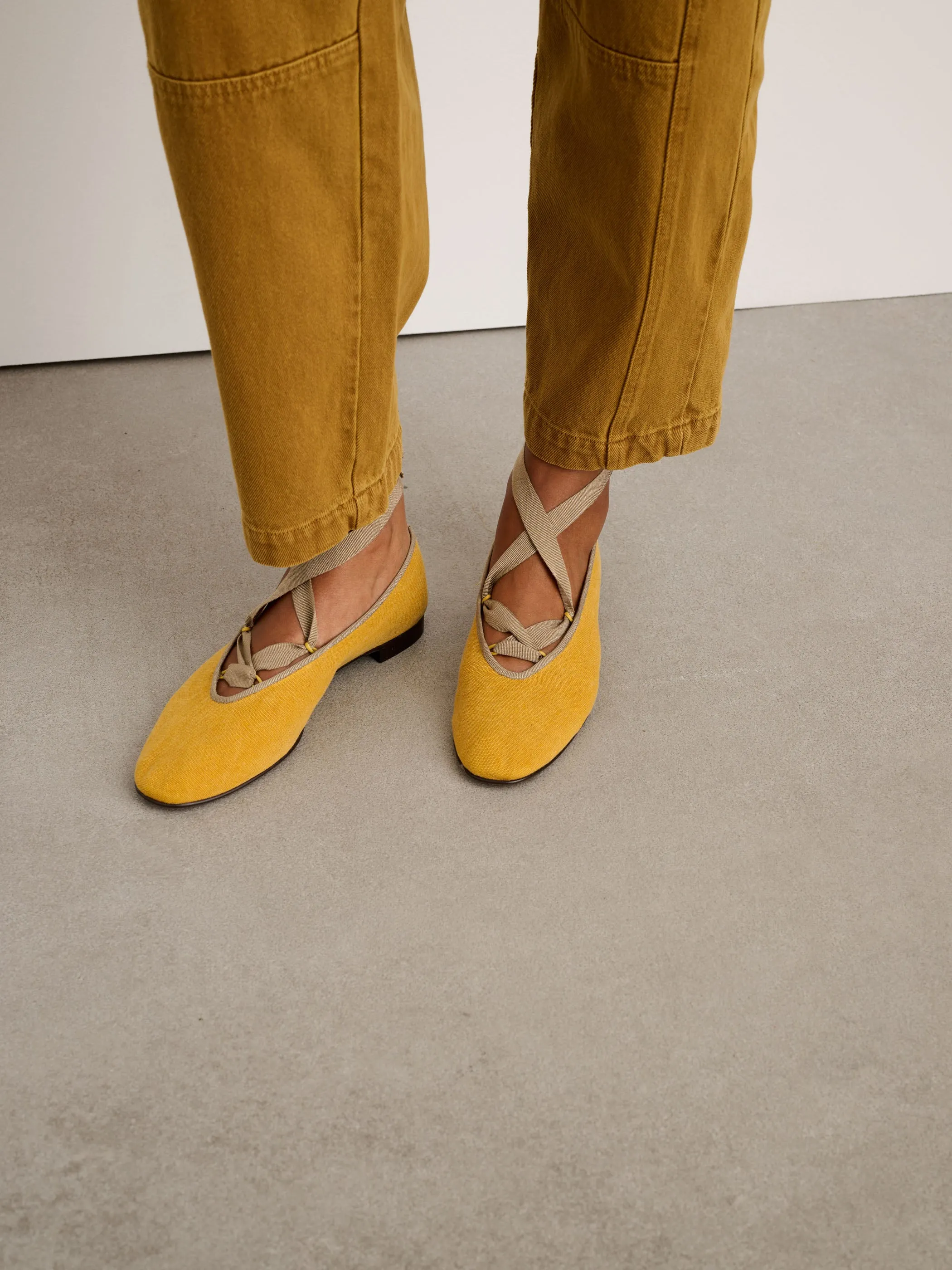 Juliet Italian Flat in Washed Canvas sold by Alex Mill product image thumbnail 5