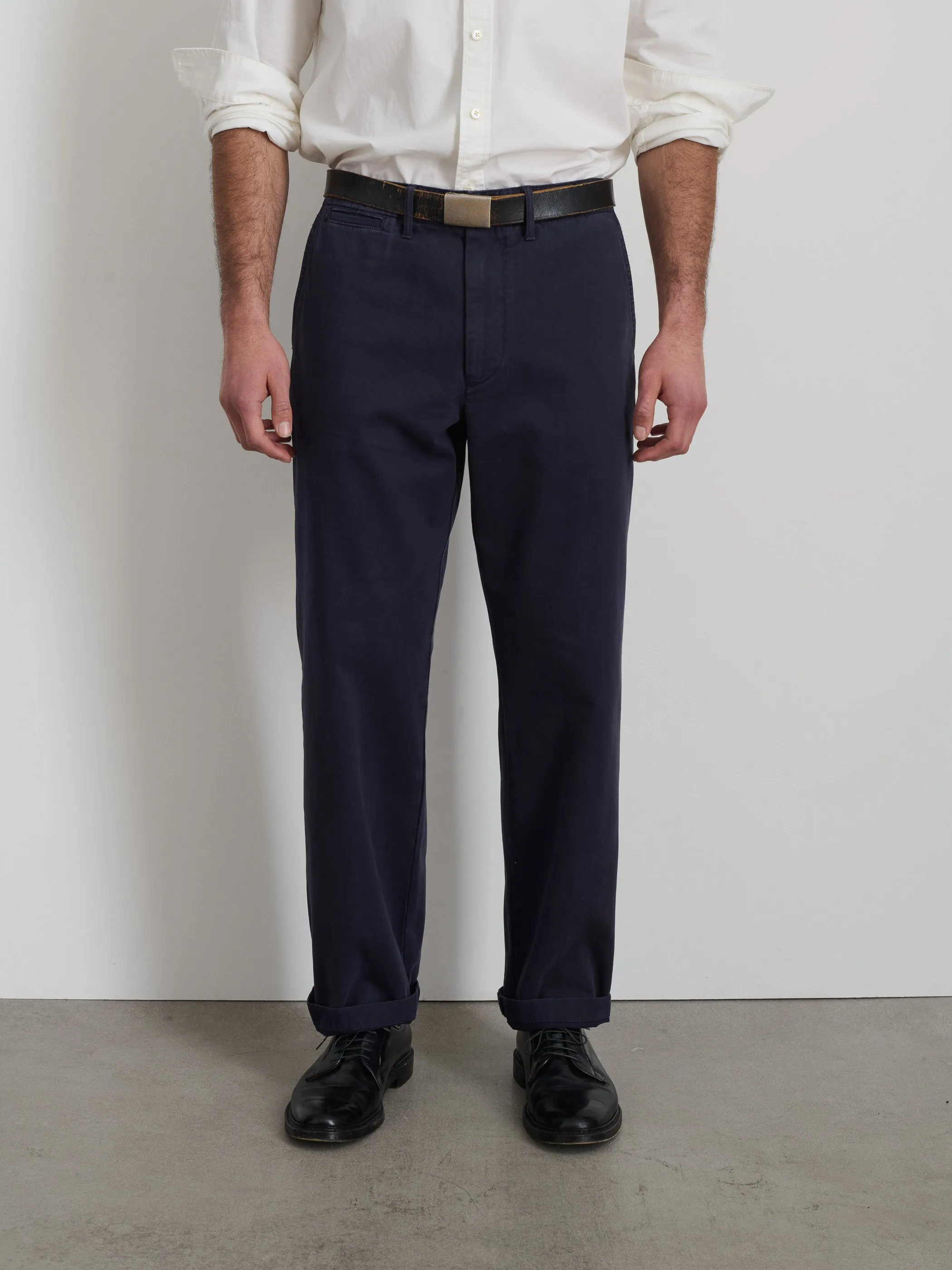 Straight Leg Pant in Vintage Washed Chino sold by Alex Mill product image thumbnail 3