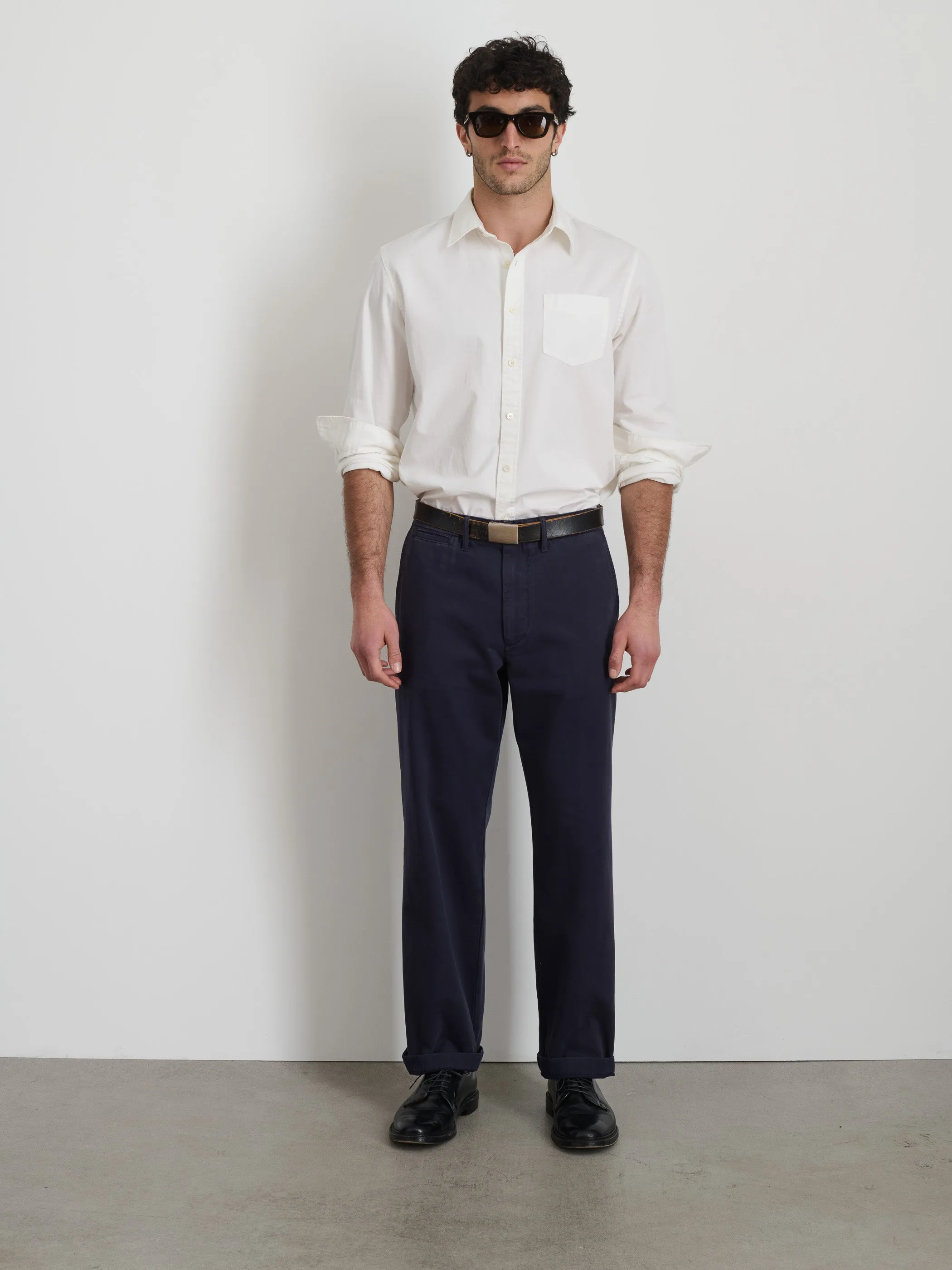 Straight Leg Pant in Vintage Washed Chino sold by Alex Mill product image thumbnail 4