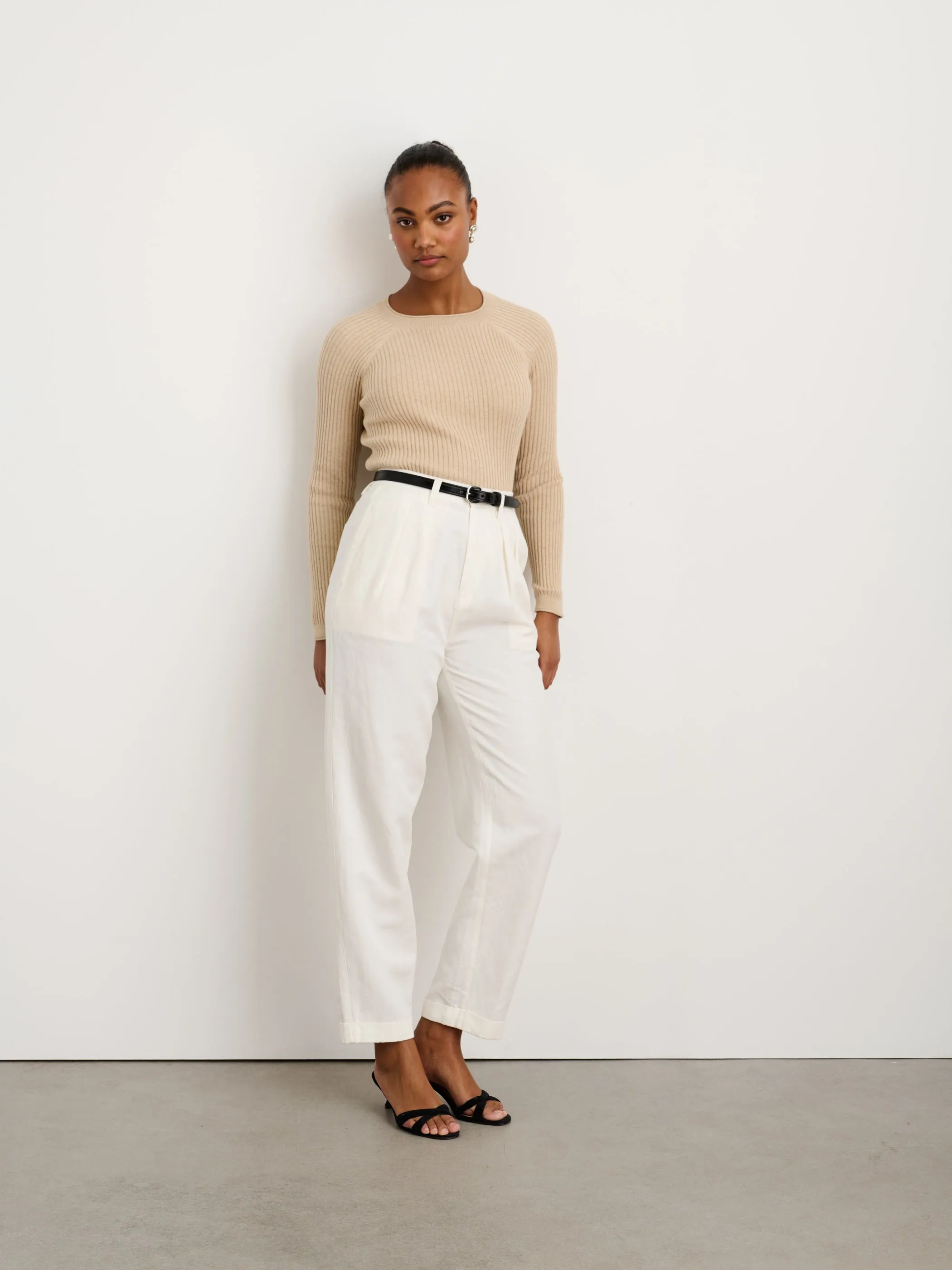 Double Pleat Pant in Twill sold by Alex Mill product image thumbnail 2
