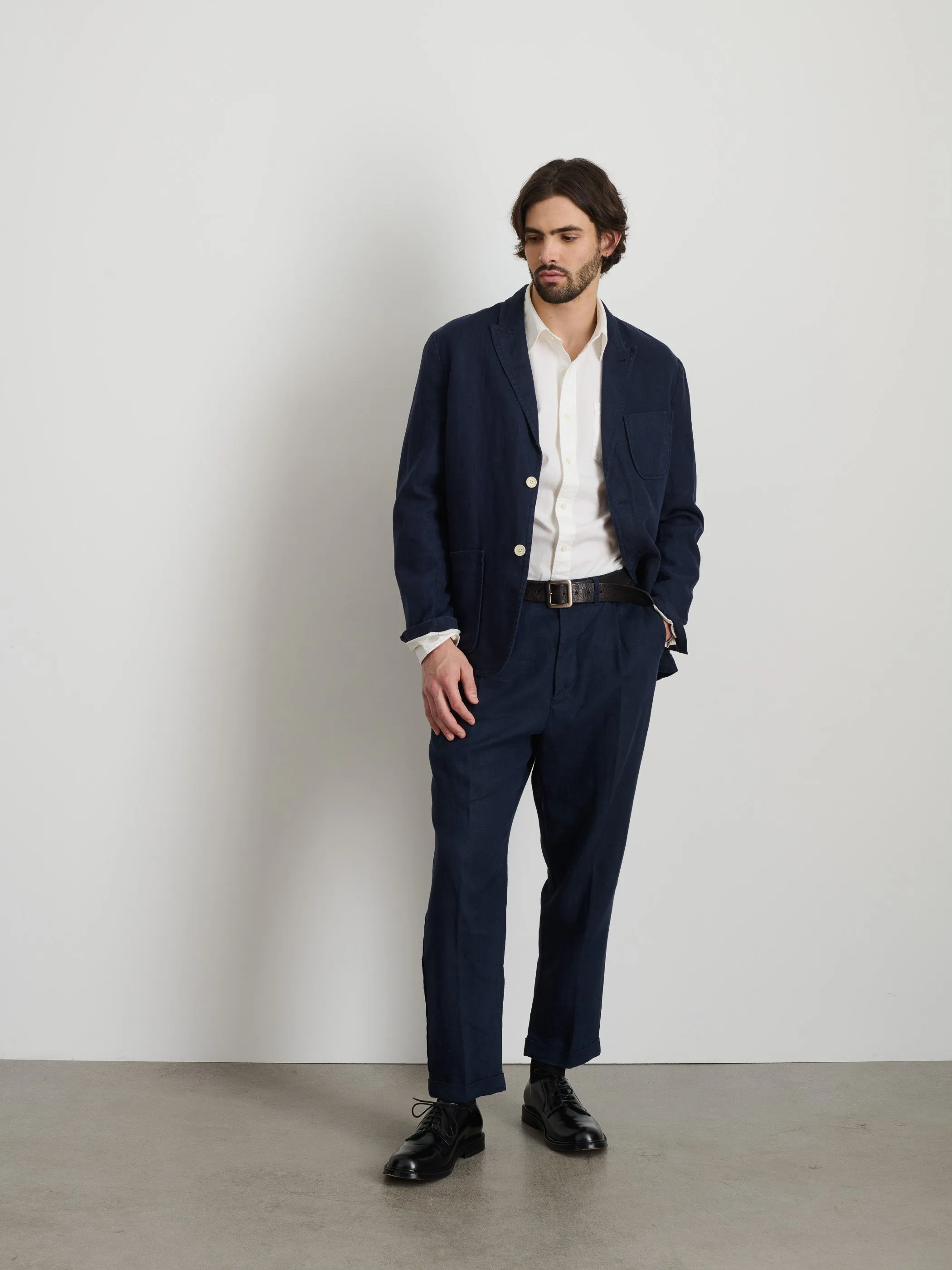 Standard Pleated Pant in Linen sold by Alex Mill product image thumbnail 2