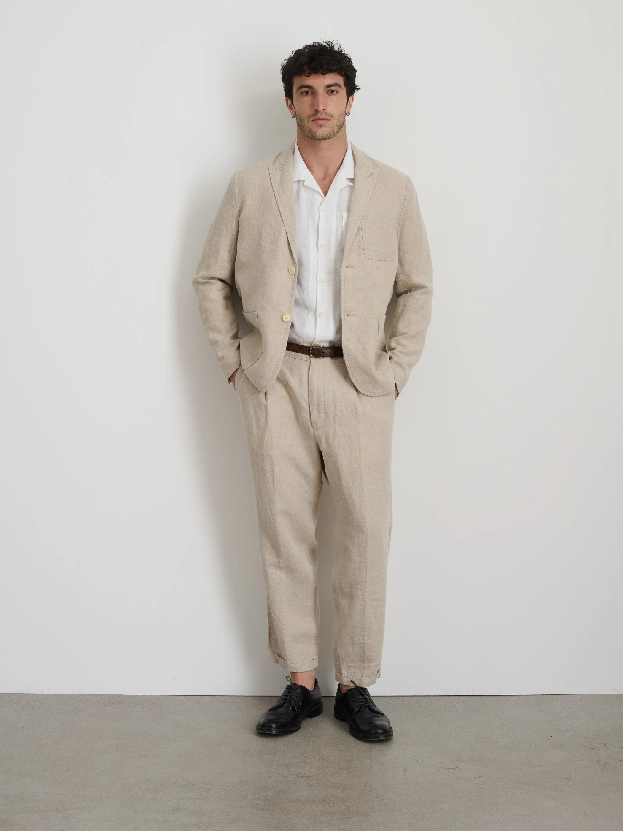 Standard Pleated Pant in Flax Linen sold by Alex Mill product image thumbnail 4