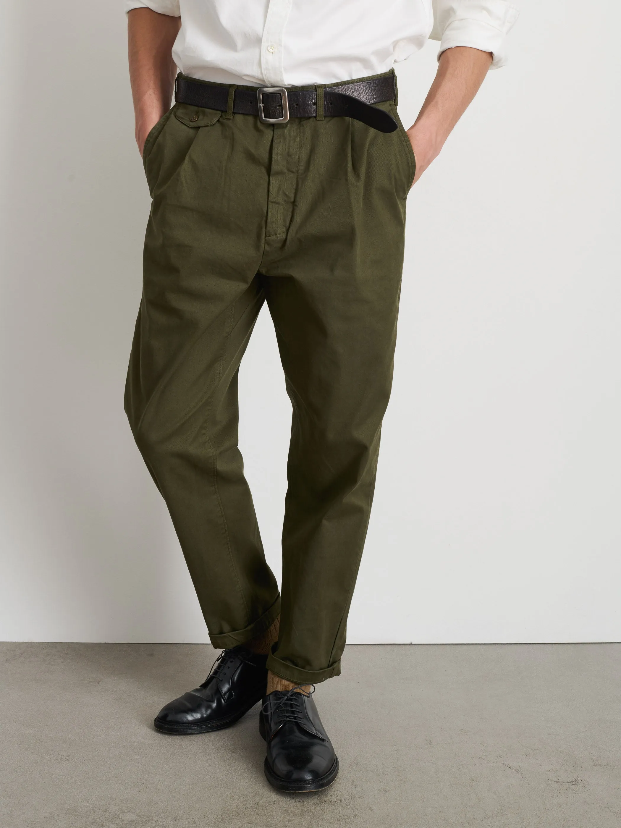 Long Inseam Standard Pleated Pant in Chino sold by Alex Mill product image thumbnail 4