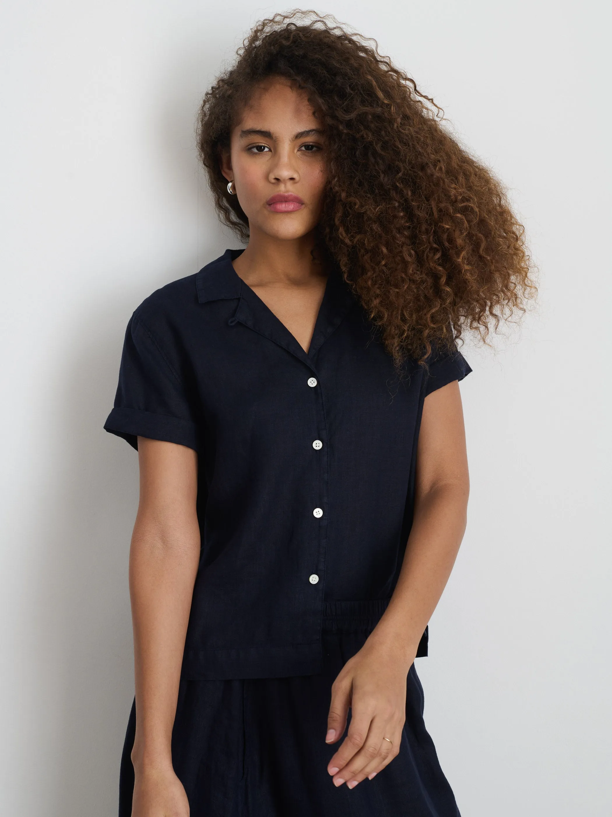 Maddie Camp Shirt In Linen sold by Alex Mill product image thumbnail 2