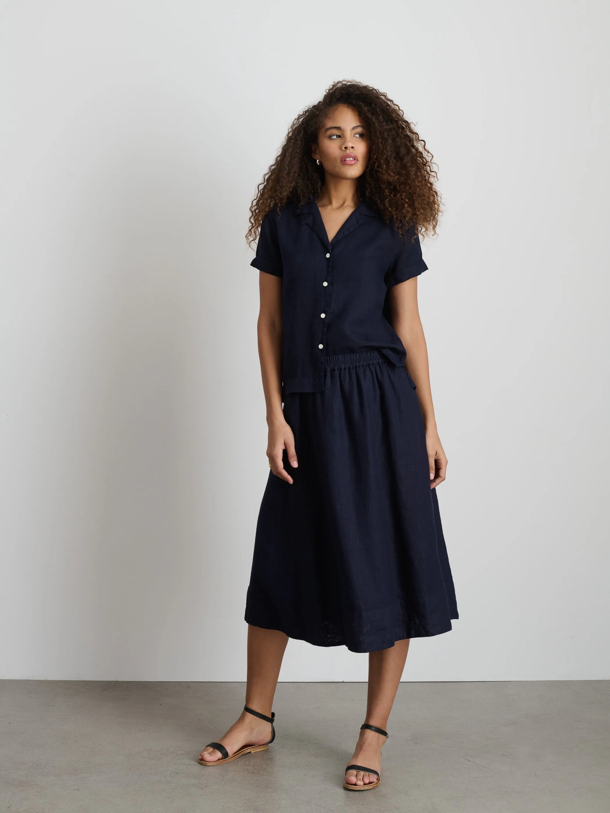 Maddie Camp Shirt In Linen sold by Alex Mill product image thumbnail 3