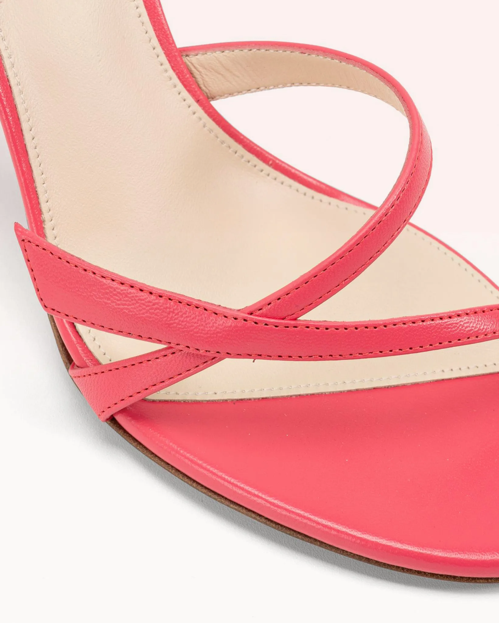 Tita 85 Amazonica sold by Alexandre Birman product image thumbnail 4