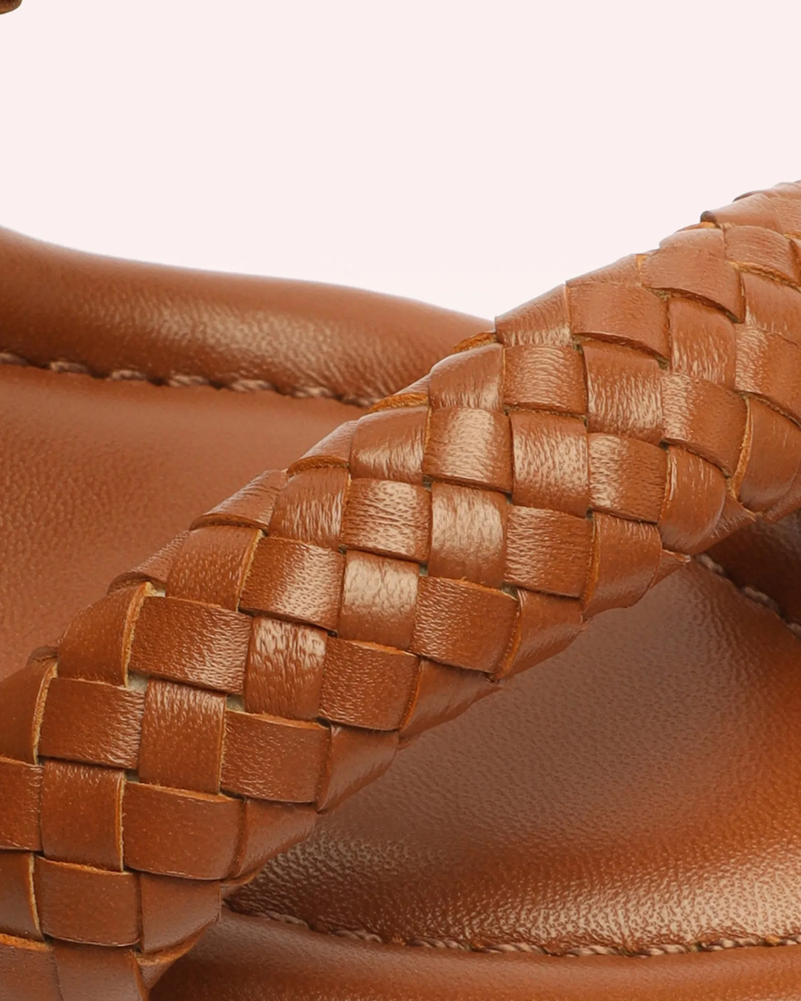 Alessia 90 Cuoio sold by Alexandre Birman product image thumbnail 4