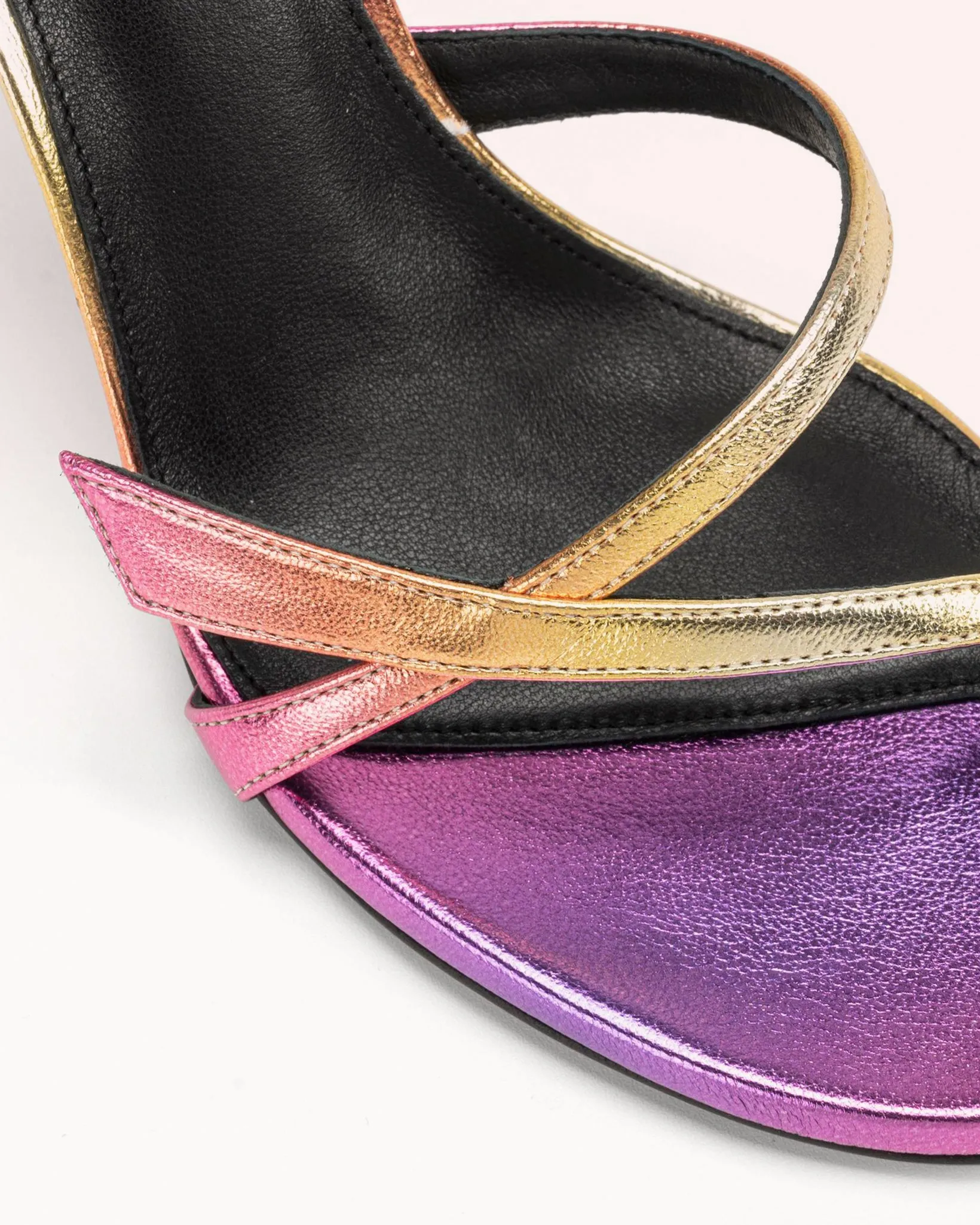 Tita 85 Metallic Sunset sold by Alexandre Birman product image thumbnail 4