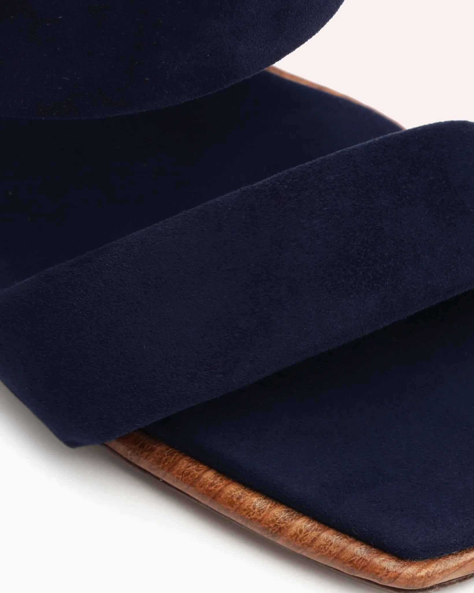 Rocking Mule 85 Oceana sold by Alexandre Birman product image thumbnail 5